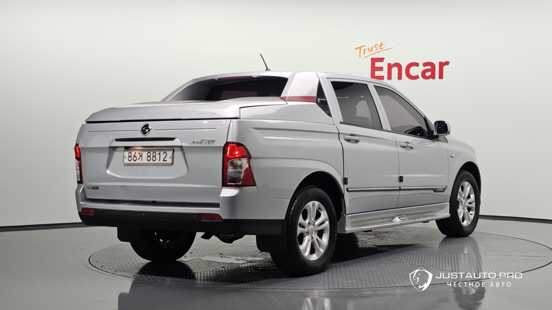 Автомобиль KG_Mobility_Ssangyong KORANDO