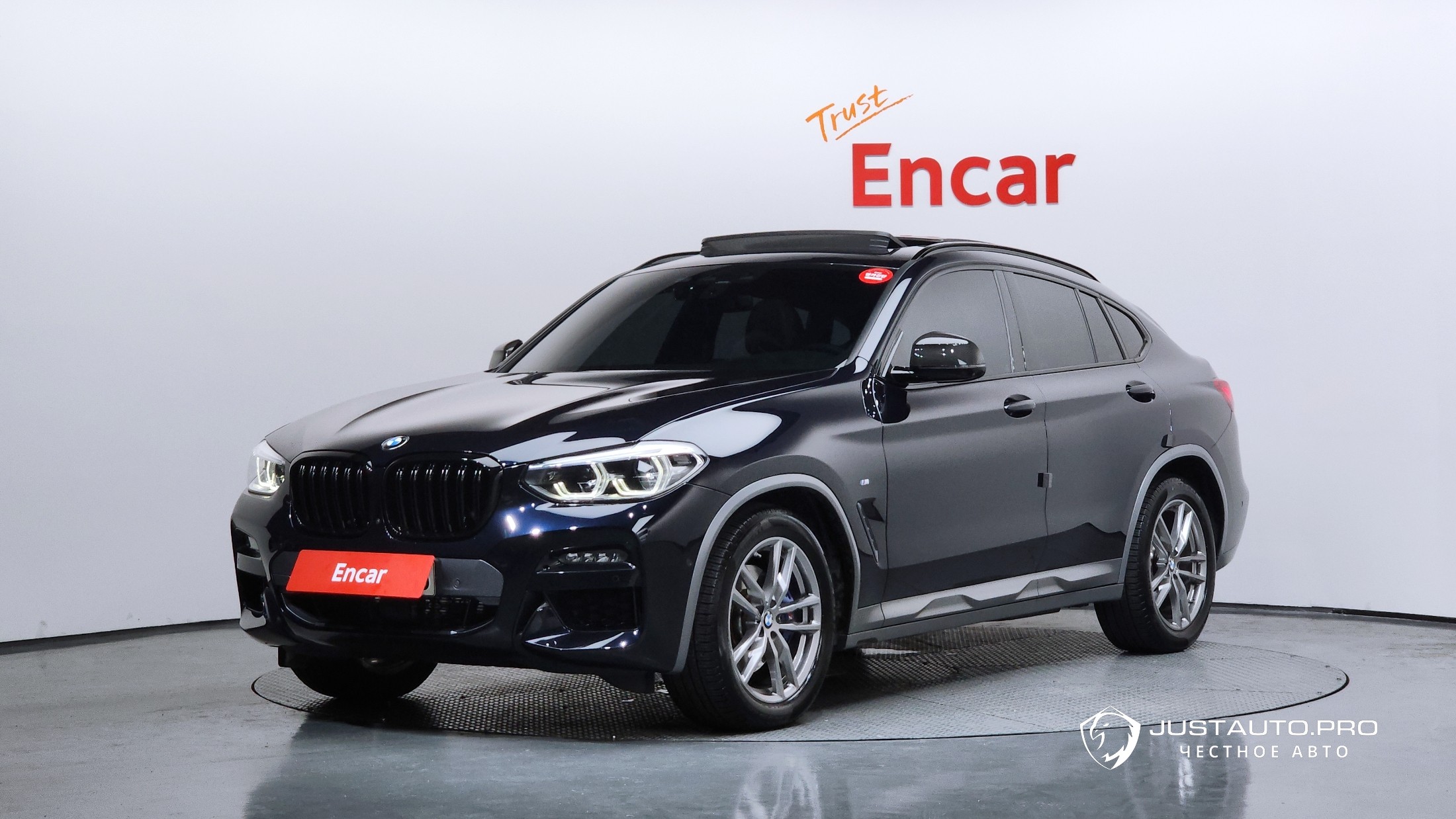 Автомобиль BMW X4