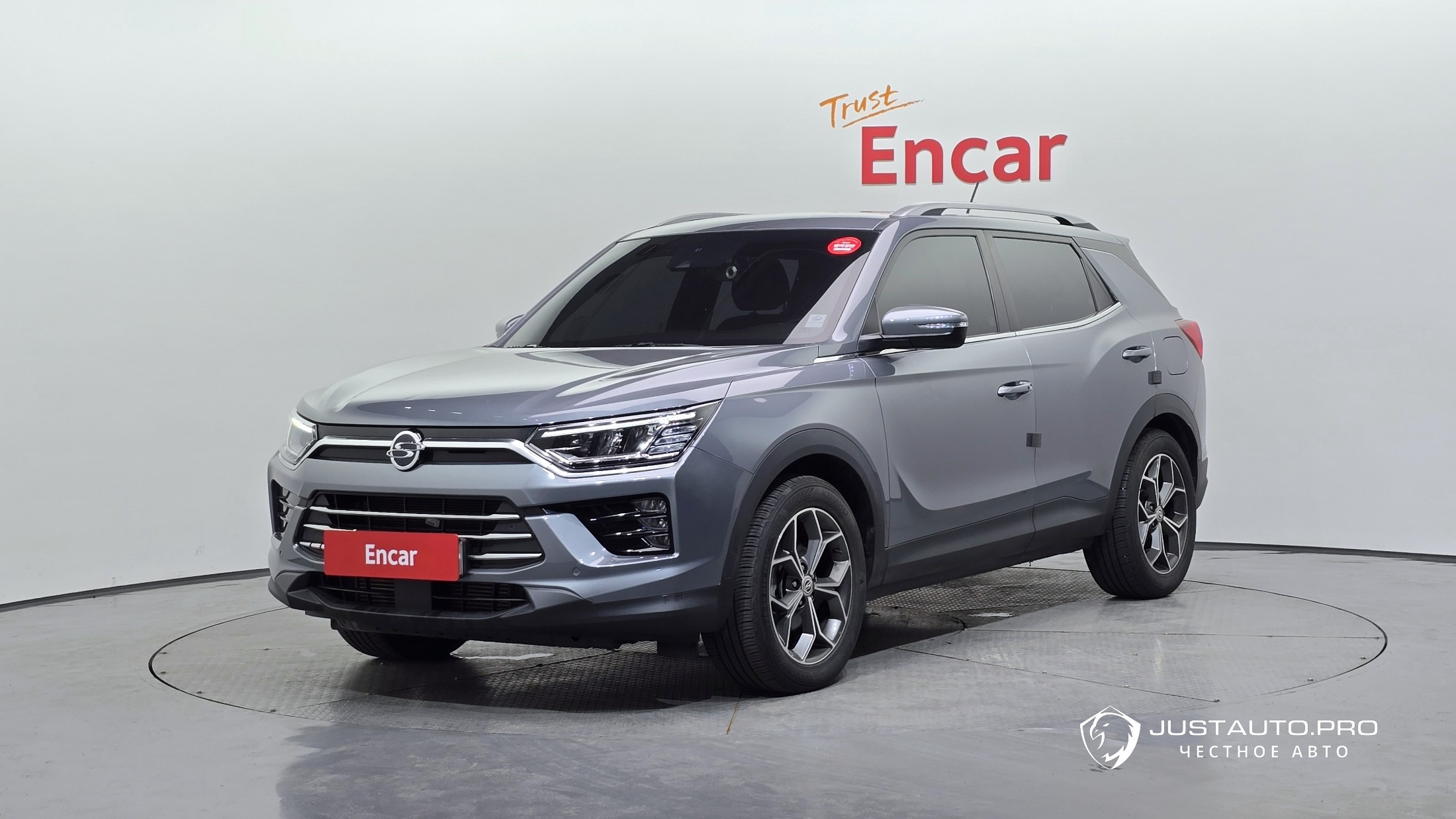 Автомобиль KG_Mobility_Ssangyong KORANDO