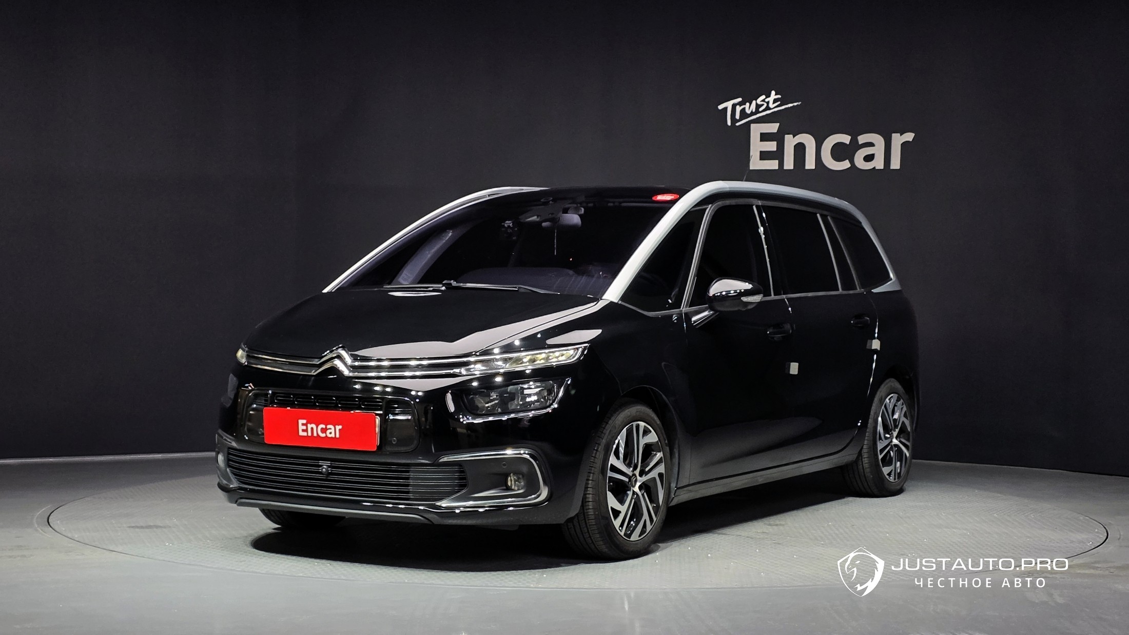 Автомобиль Citroen-DS C4 SpaceTourer