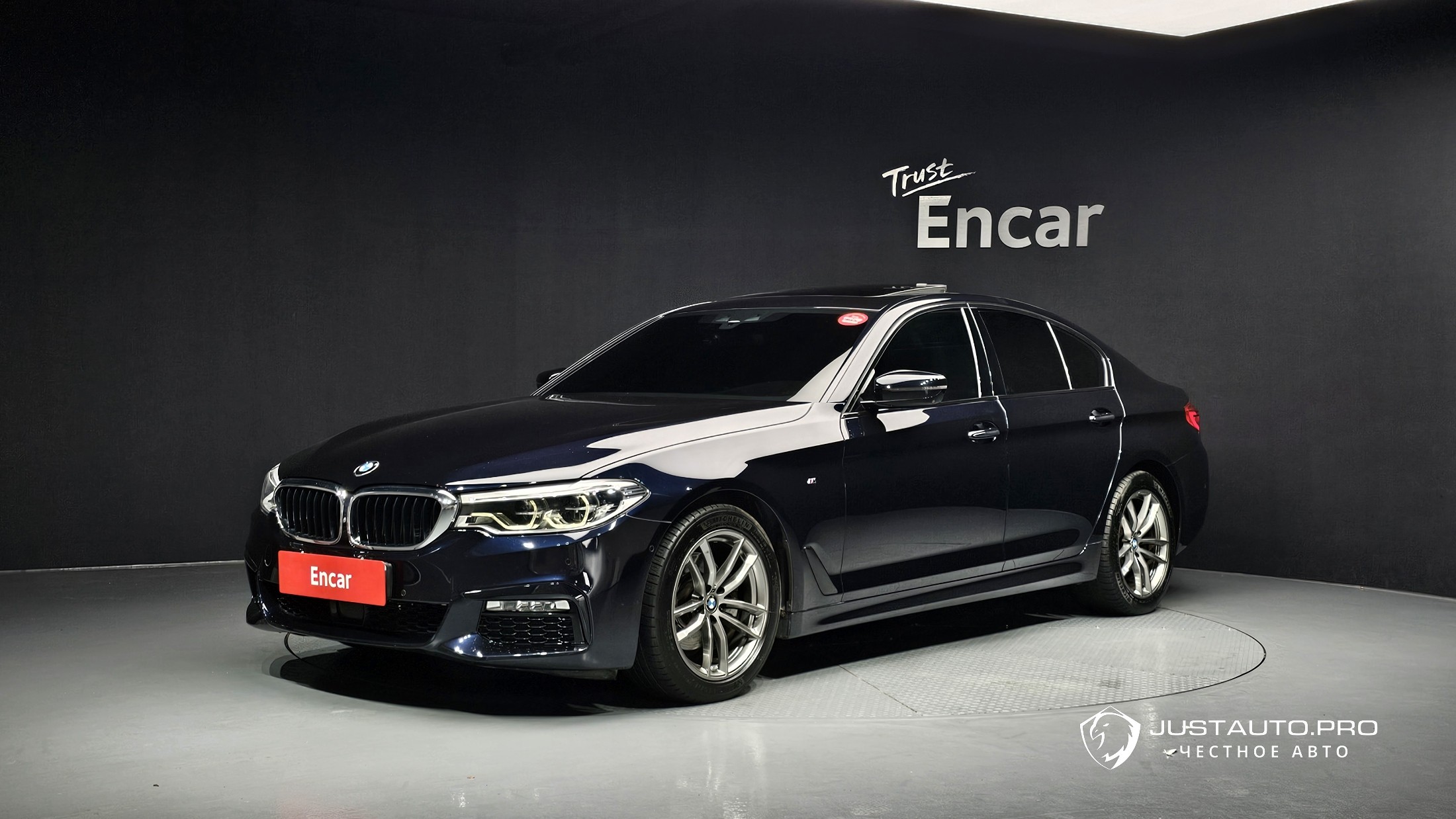 Автомобиль BMW 5-Series