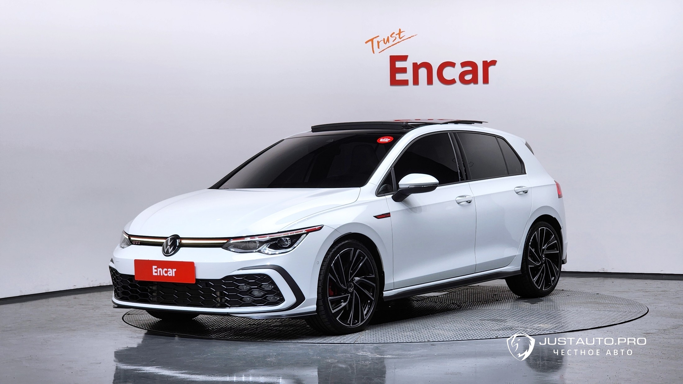 Автомобиль Volkswagen Golf