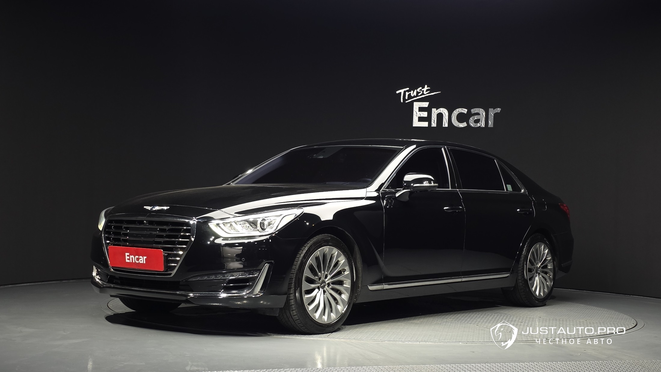 Автомобиль Genesis EQ900