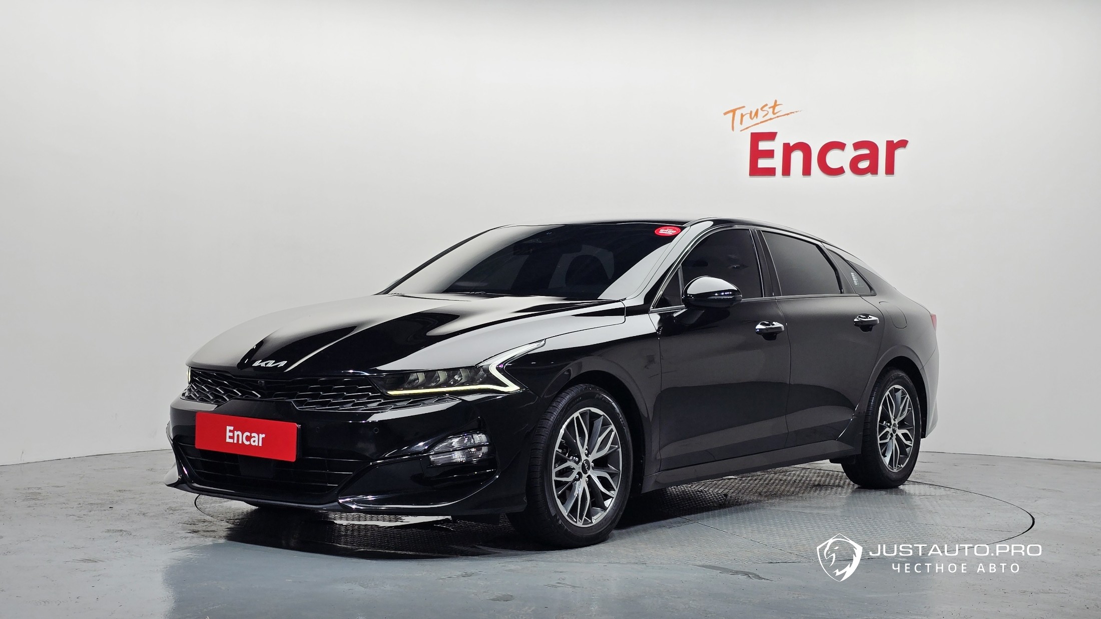 Автомобиль Kia K5