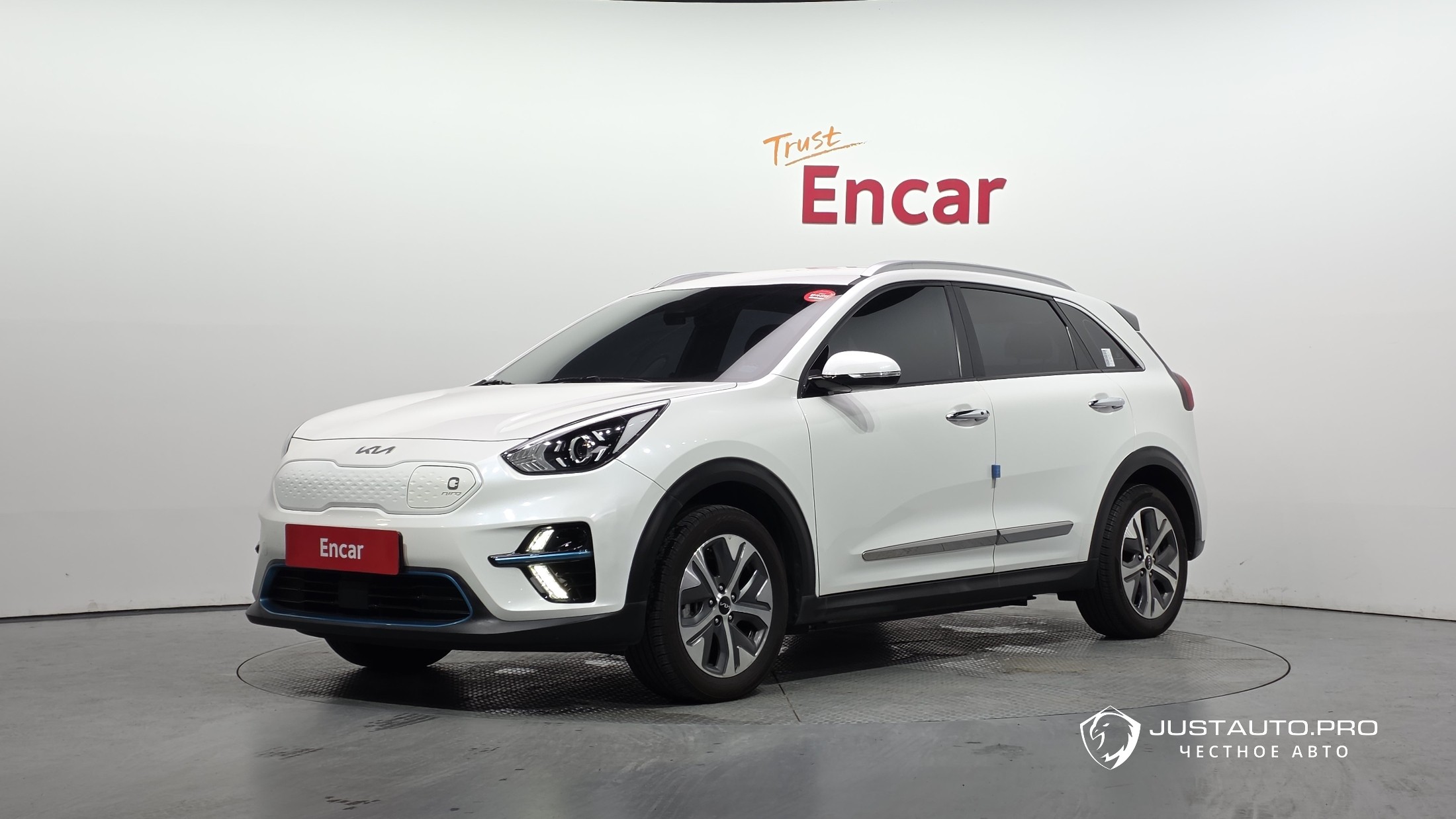 Автомобиль Kia Niro