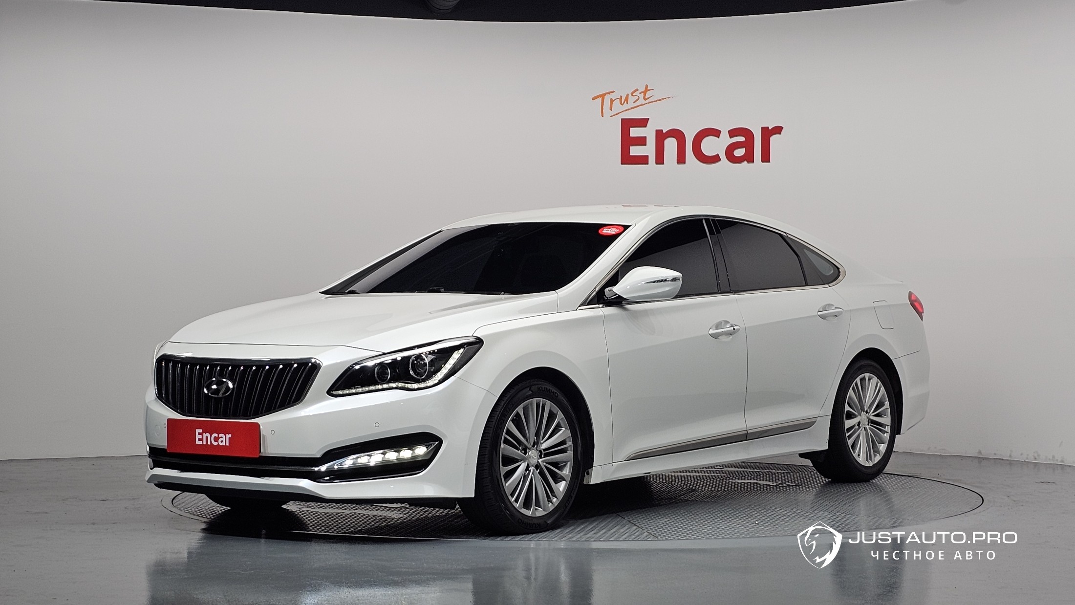 Автомобиль Hyundai Aslan