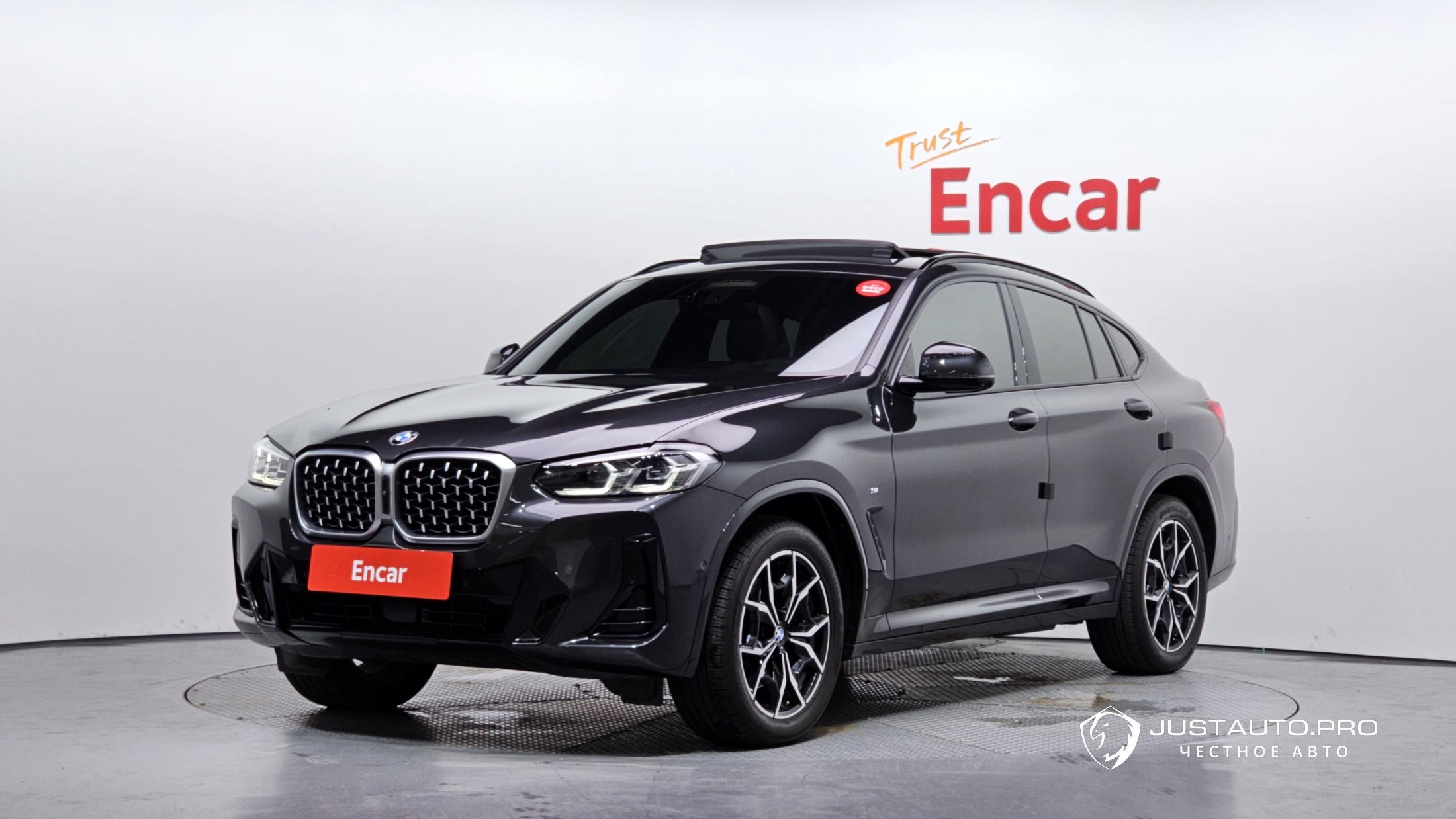 Автомобиль BMW X4