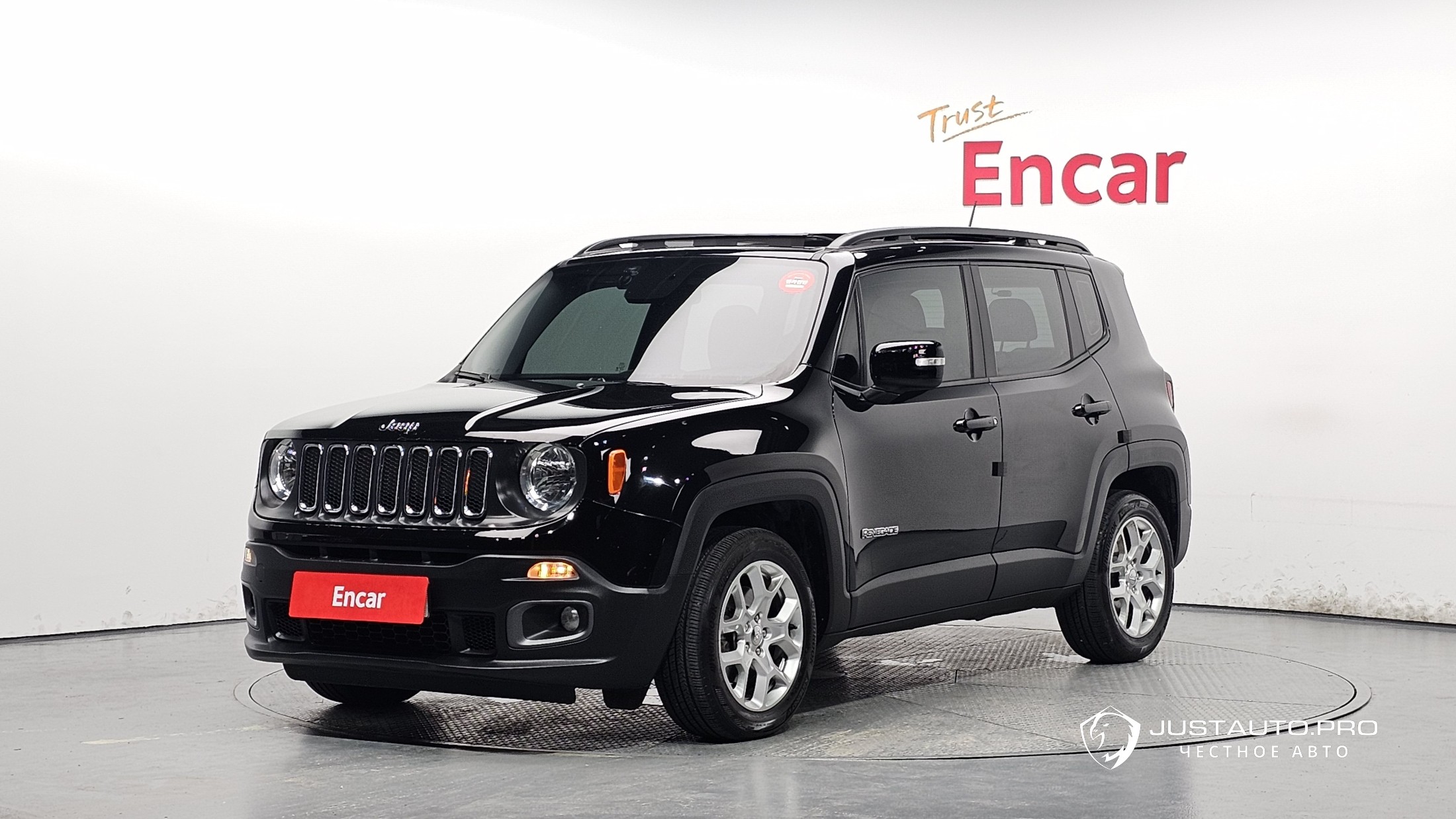 Автомобиль Jeep Renegade