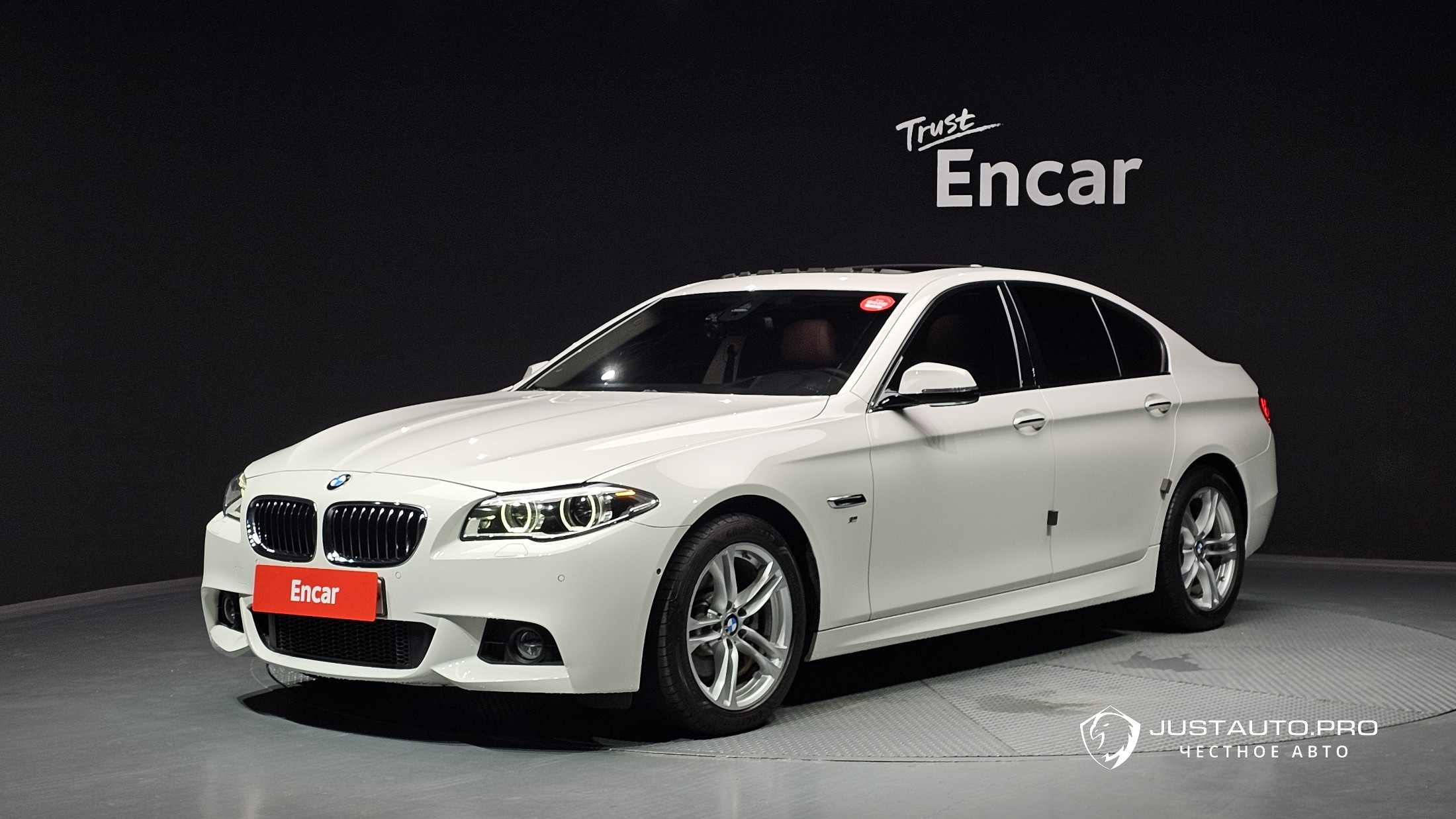 Автомобиль BMW 5-Series