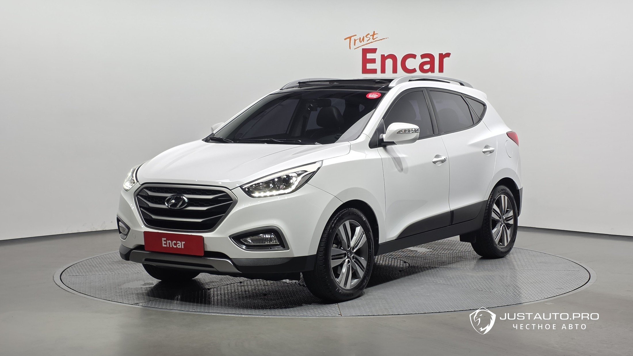 Автомобиль Hyundai Tucson