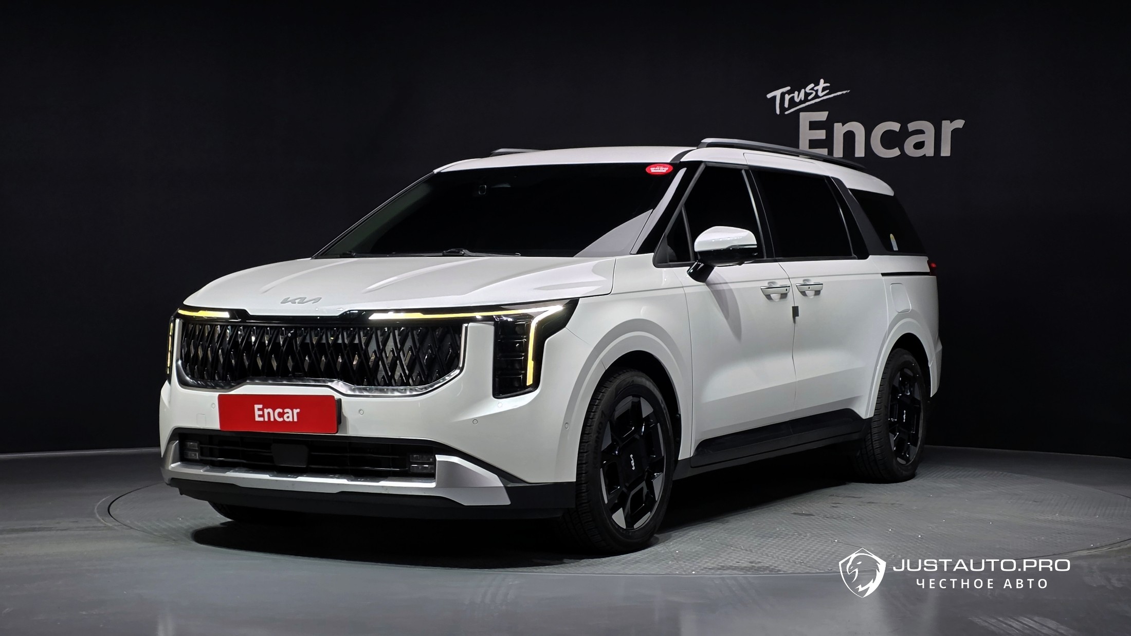 Автомобиль Kia Canival