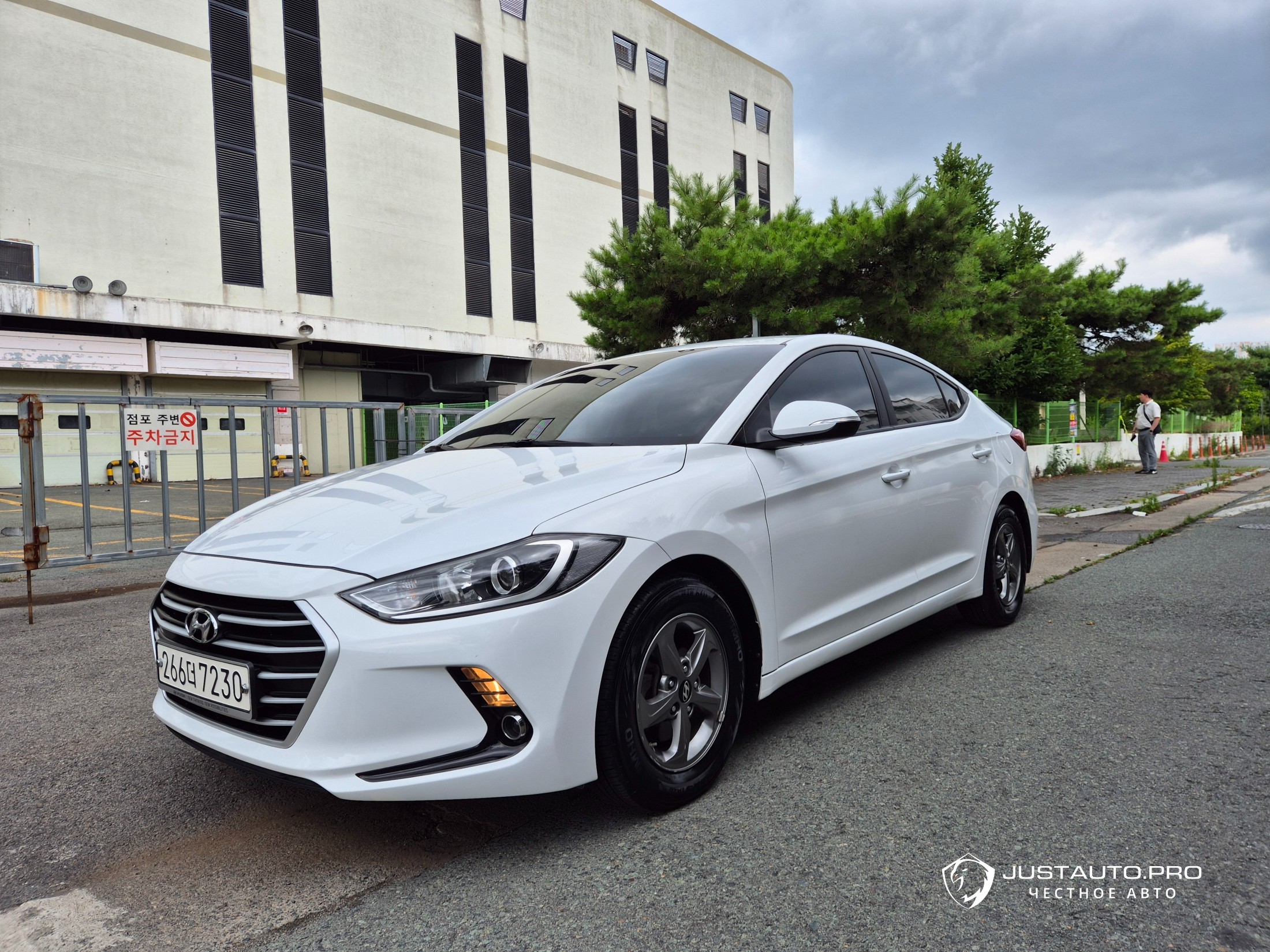 Автомобиль Hyundai AVANTE