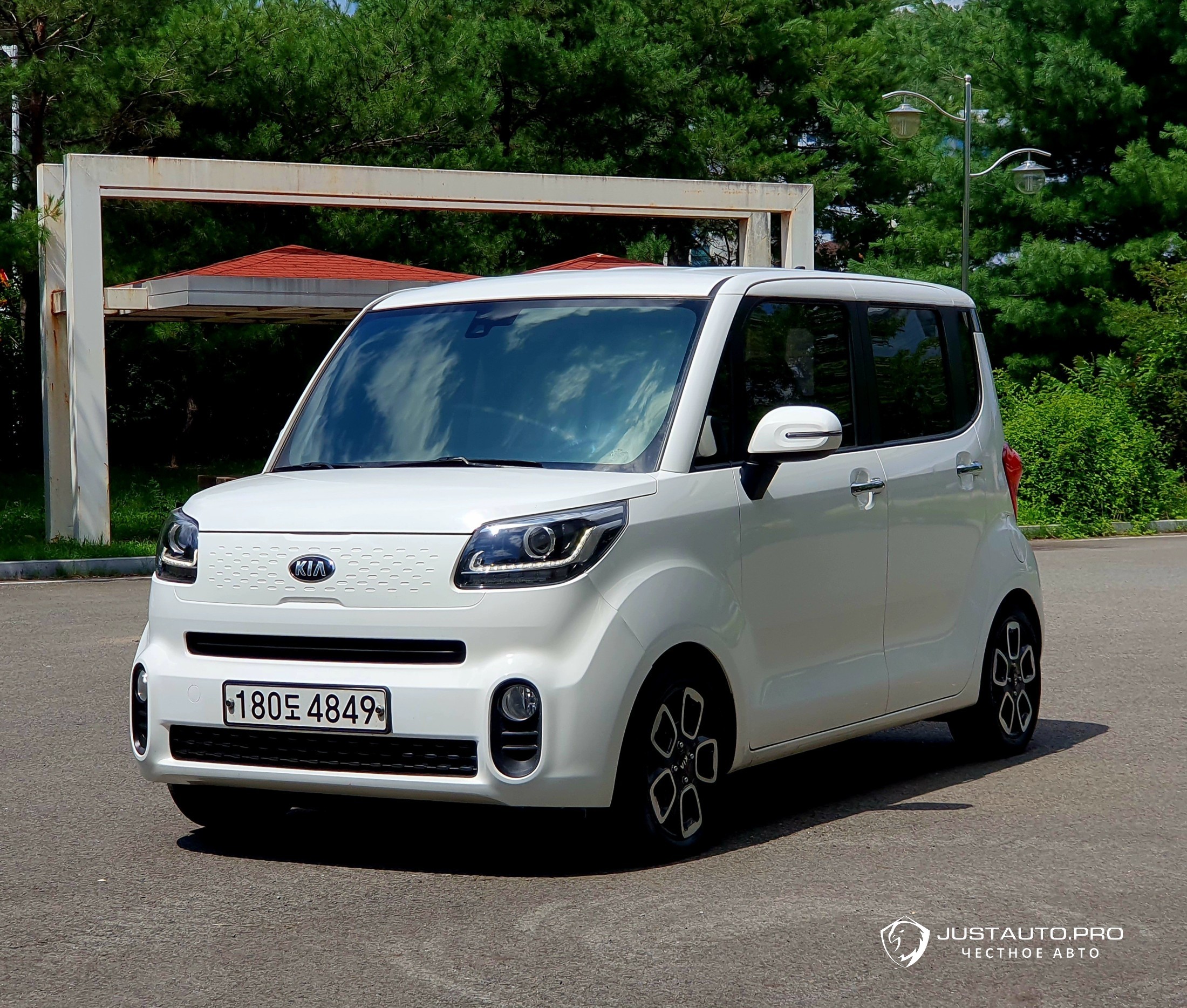 Автомобиль Kia RAY