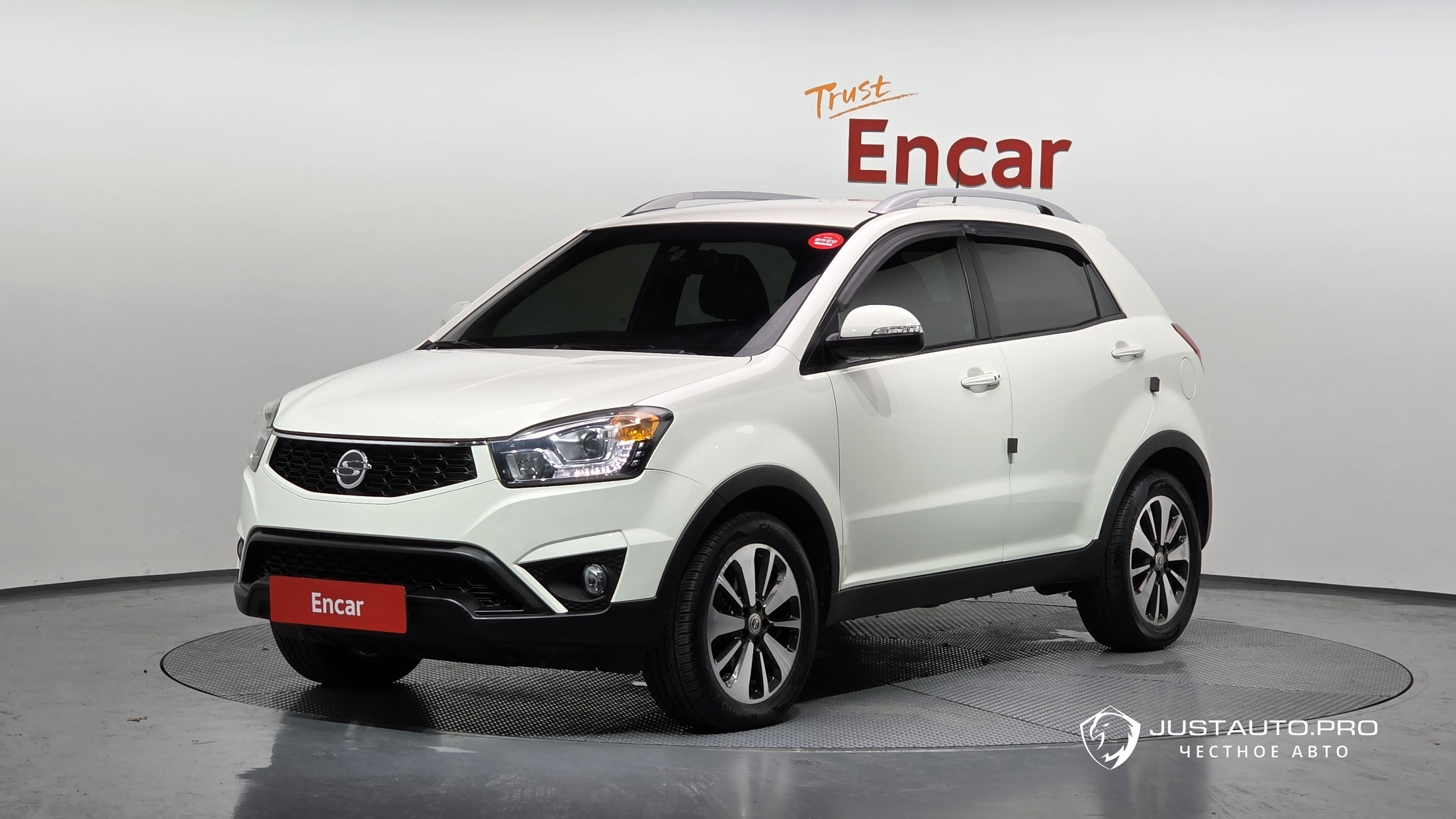 Автомобиль KG_Mobility_Ssangyong KORANDO