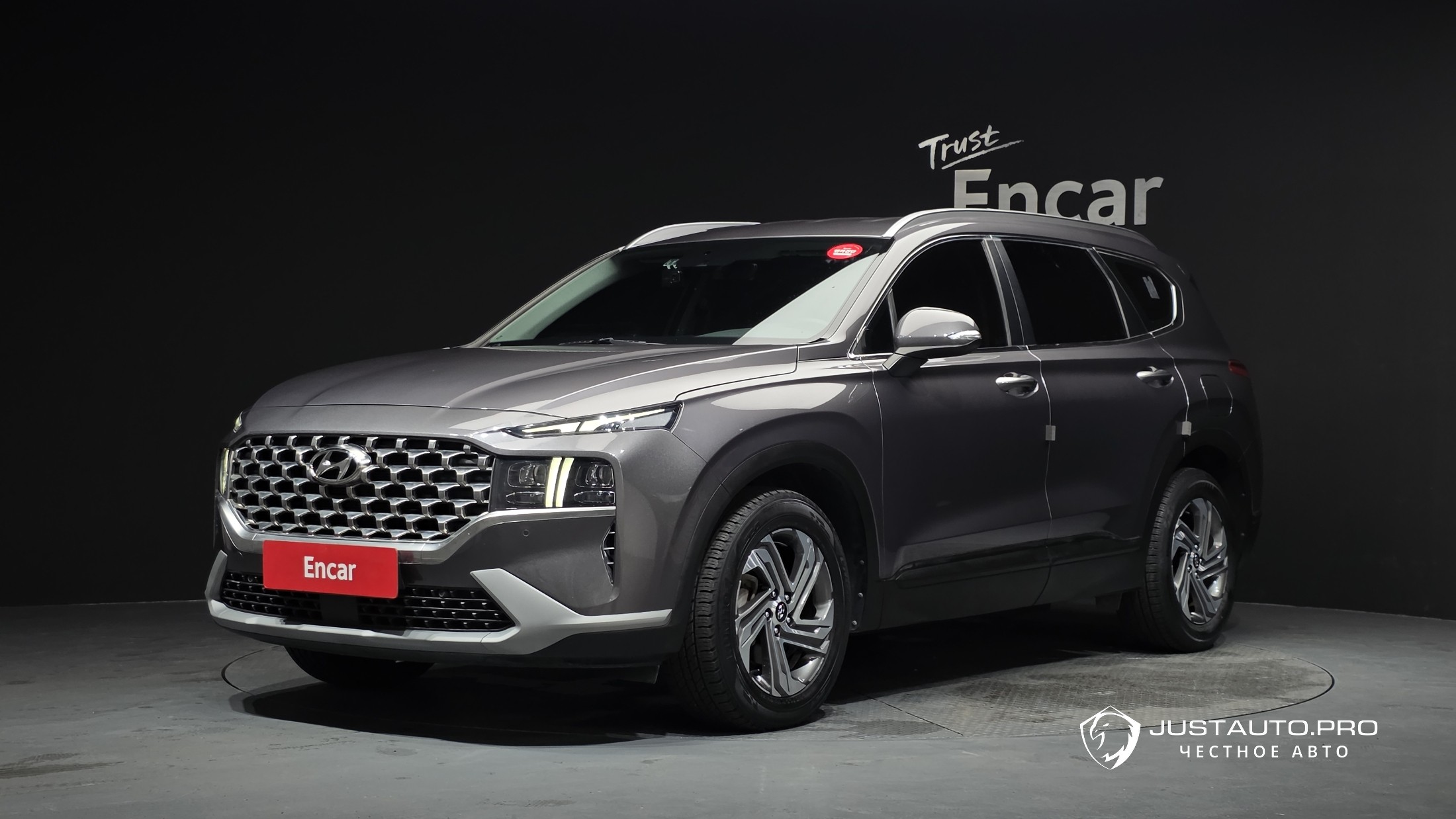 Автомобиль Hyundai Santafe