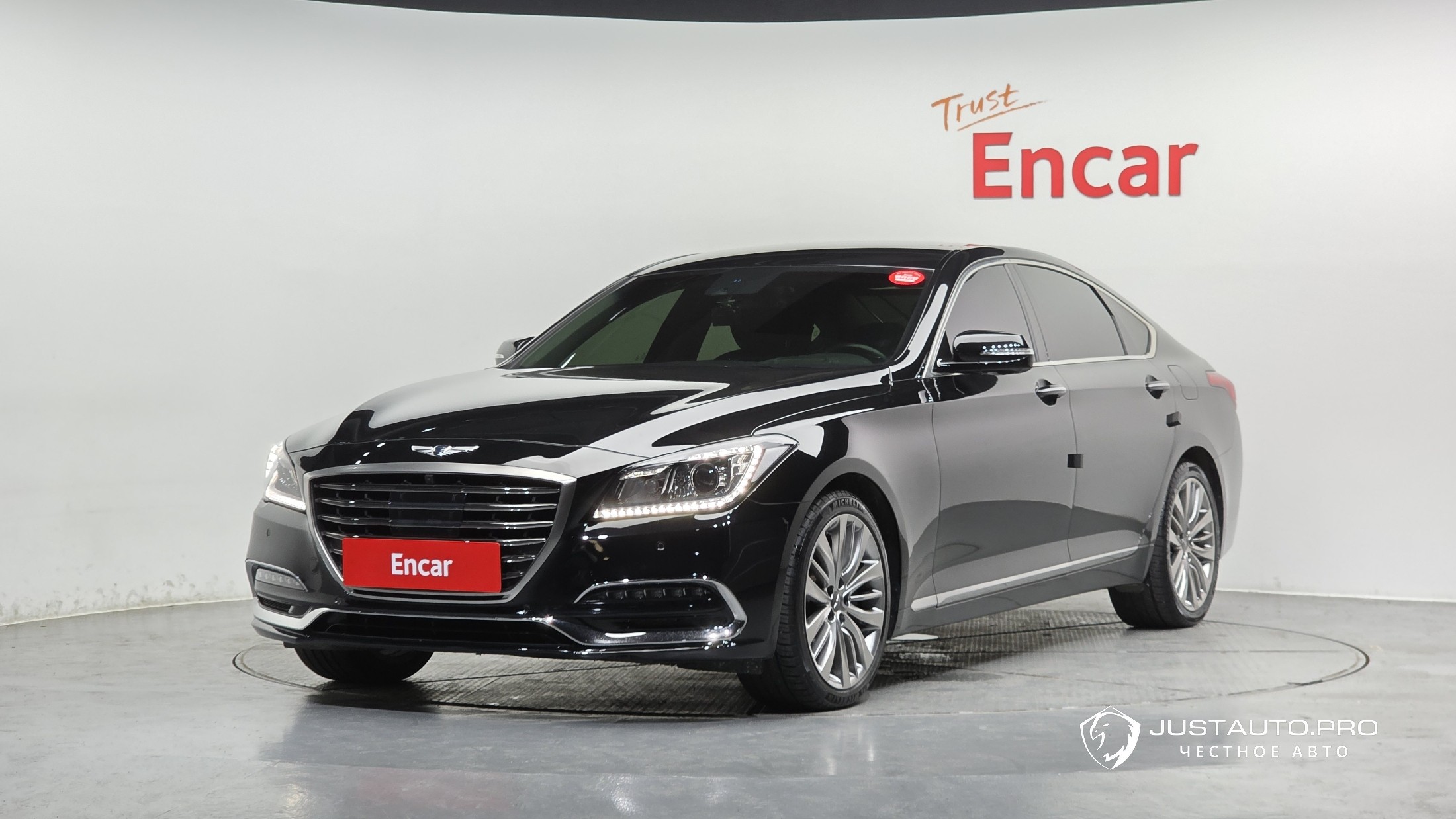 Автомобиль Genesis G80