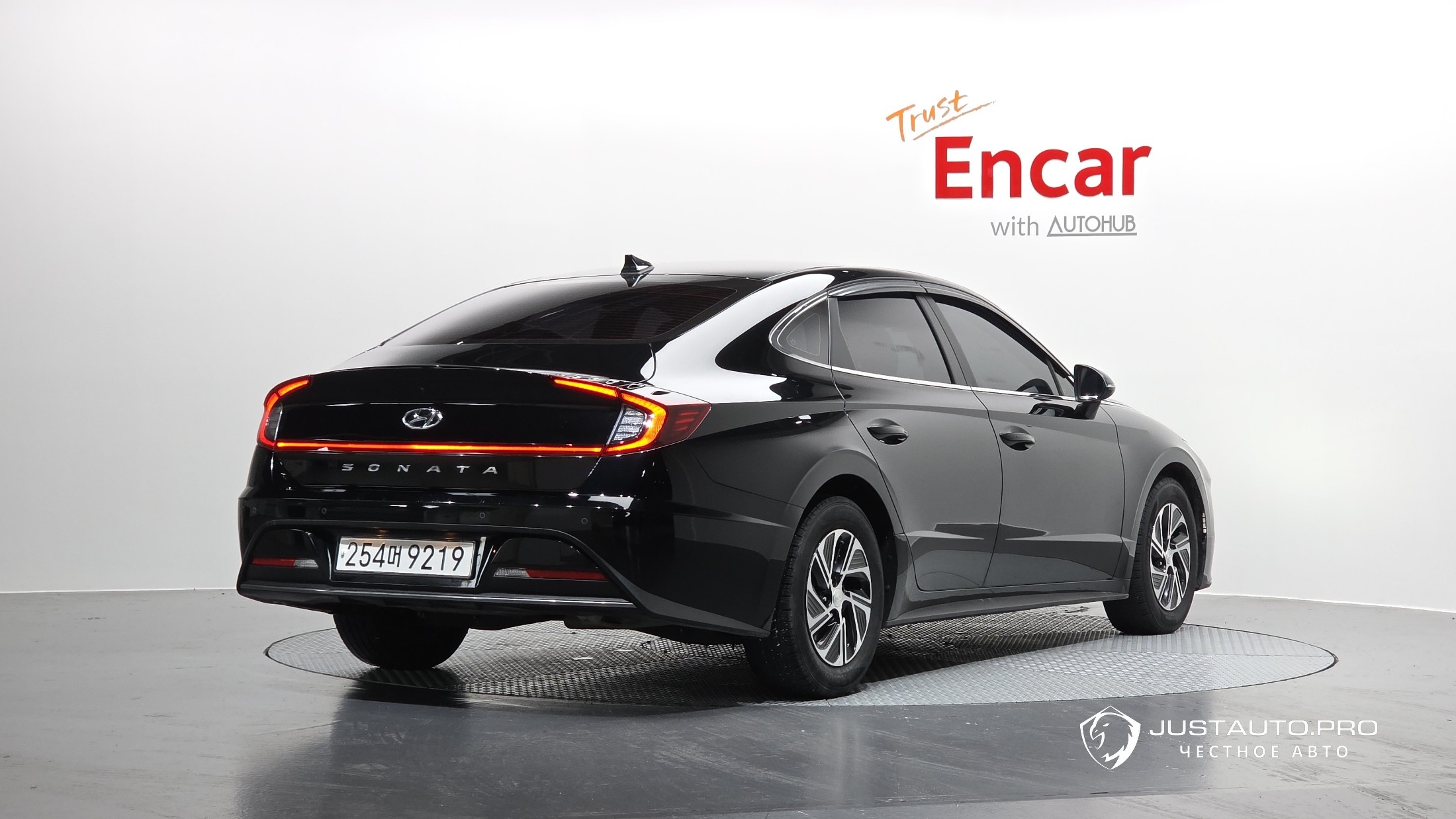 Автомобиль Hyundai Sonata