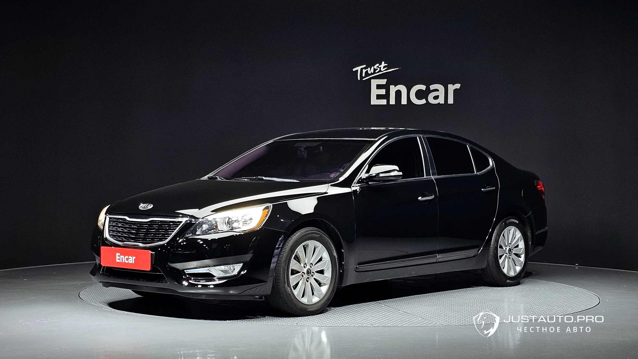 Автомобиль Kia K7