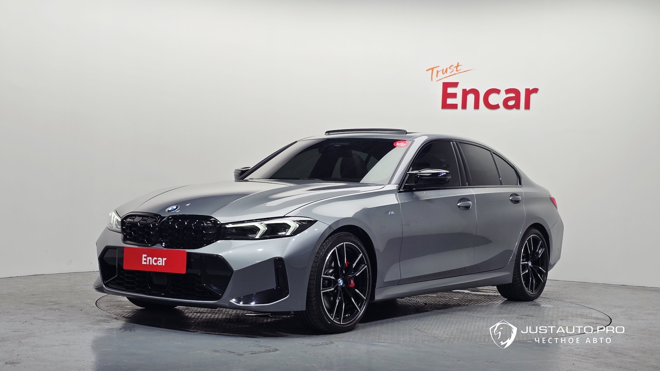 Автомобиль BMW 3-Series