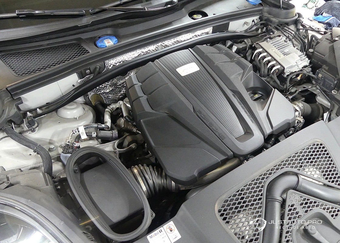 Автомобиль Porsche Macan