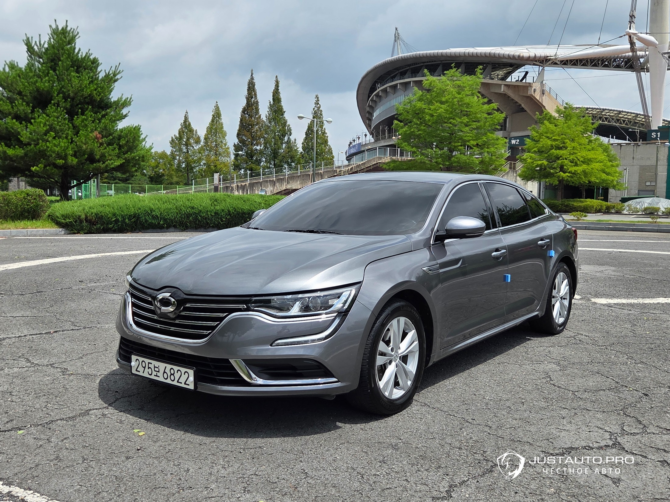 Автомобиль Renault-KoreaSamsung SM6