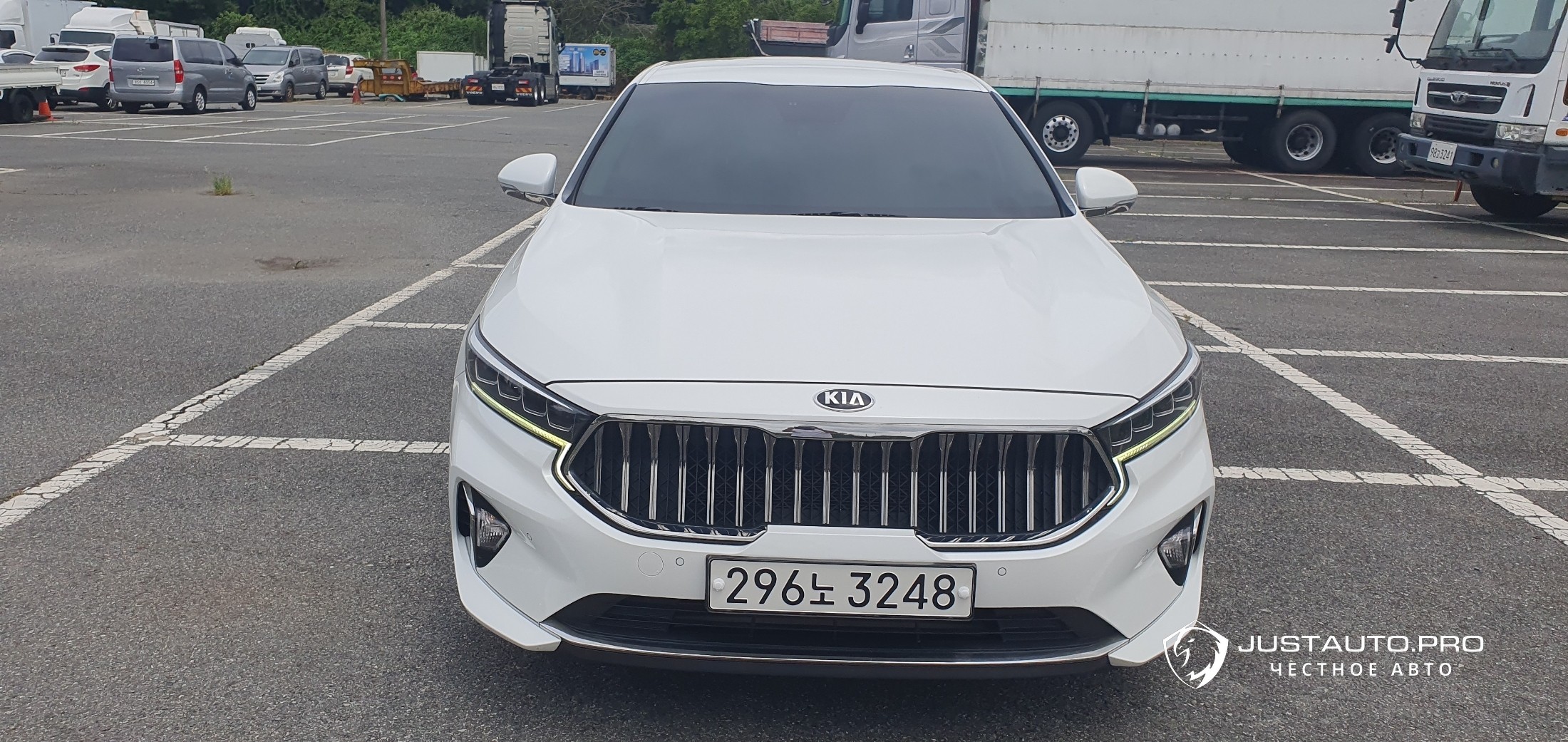 Автомобиль Kia K7