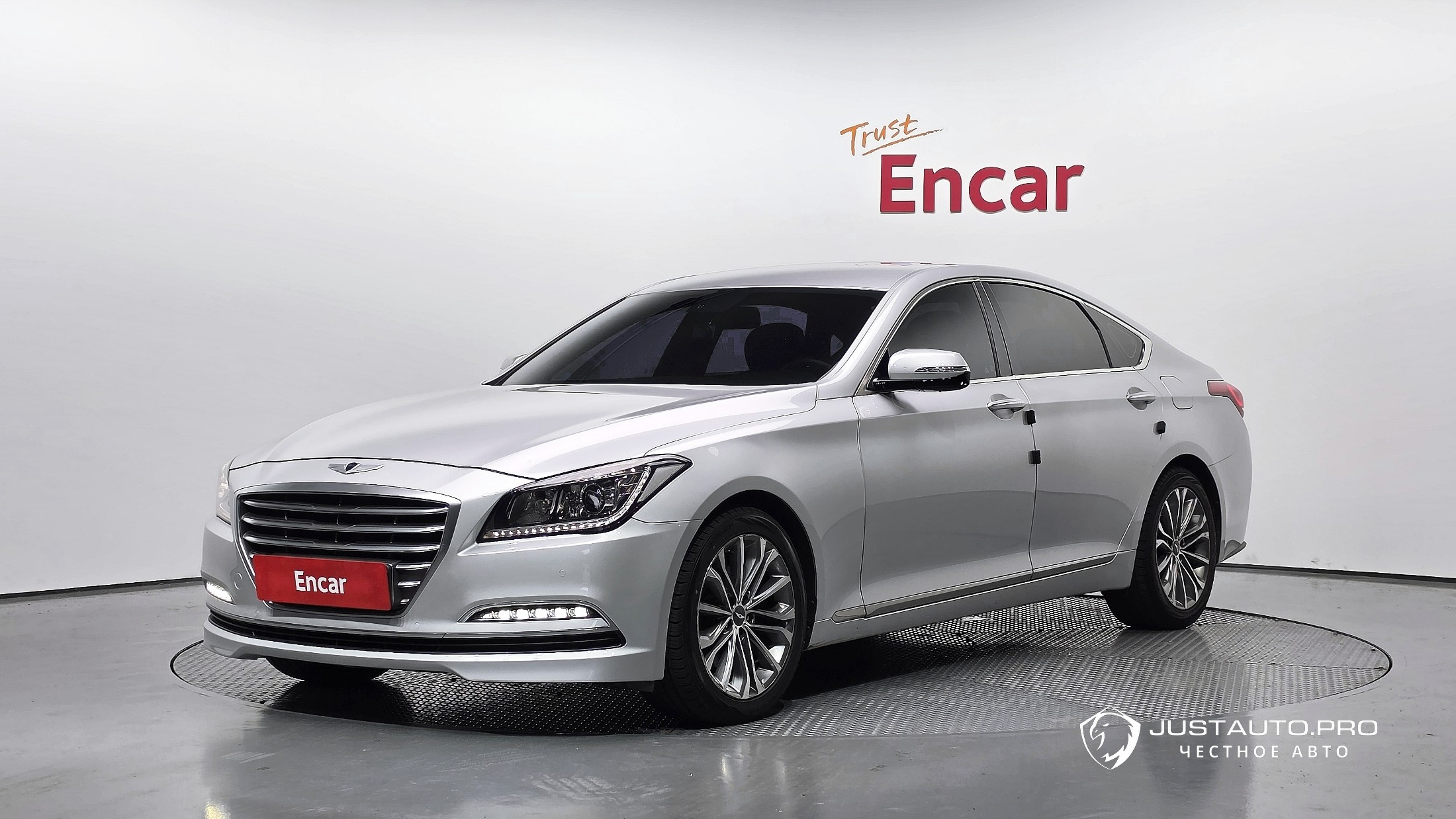 Автомобиль Hyundai Genesis