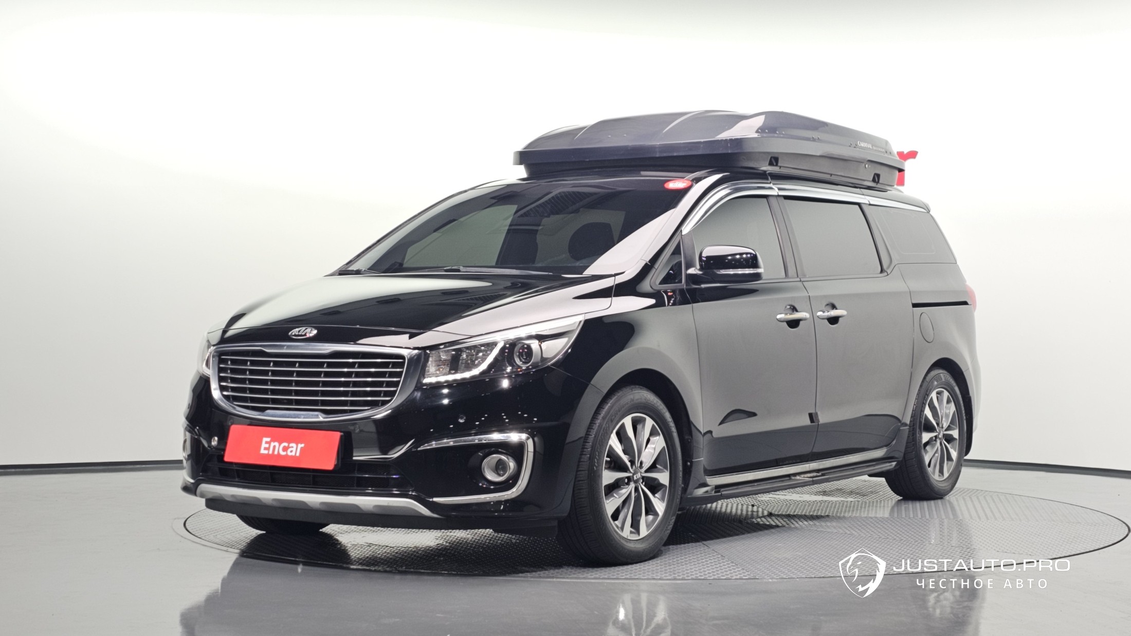 Автомобиль Kia Canival