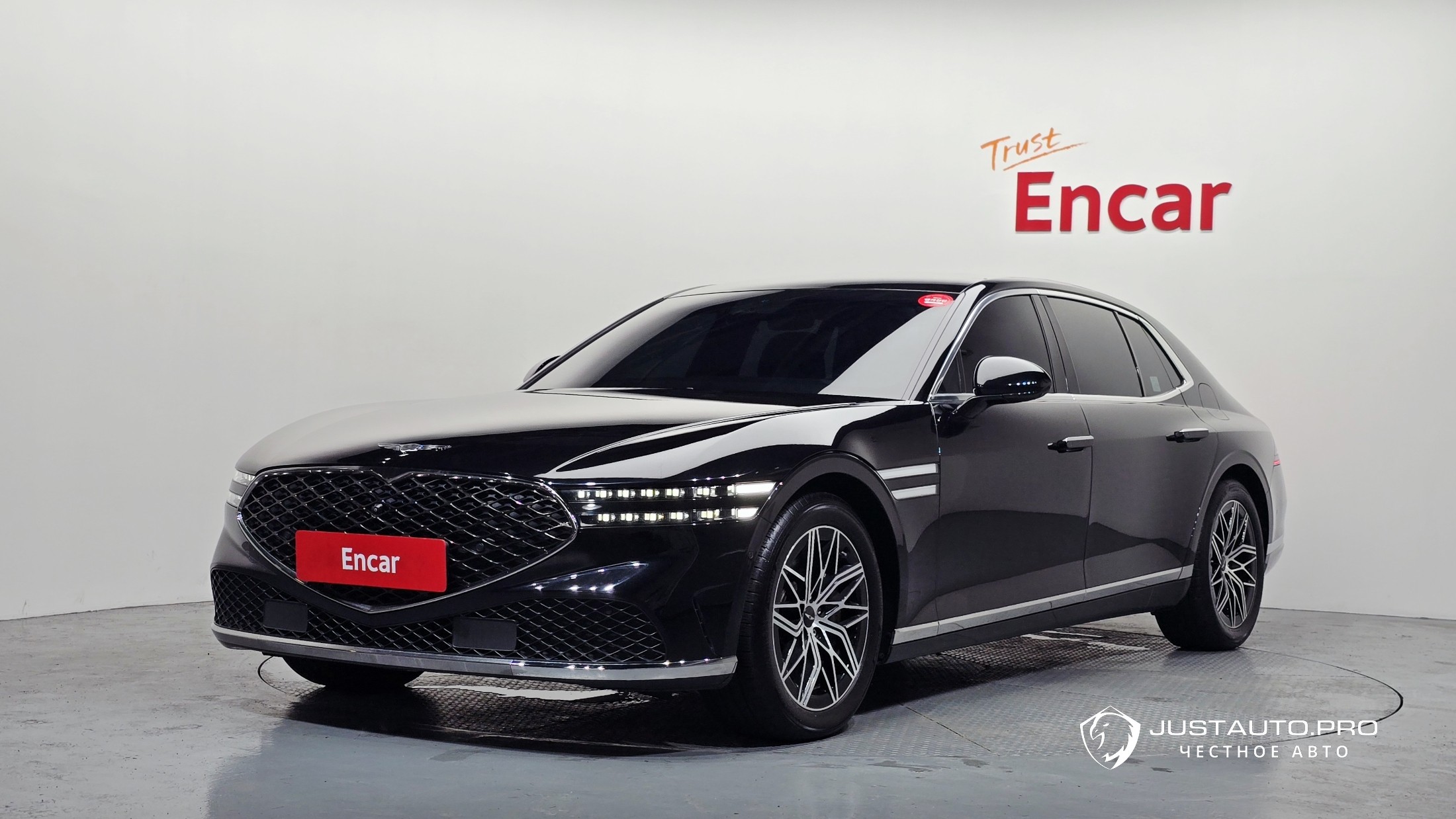 Автомобиль Genesis G90