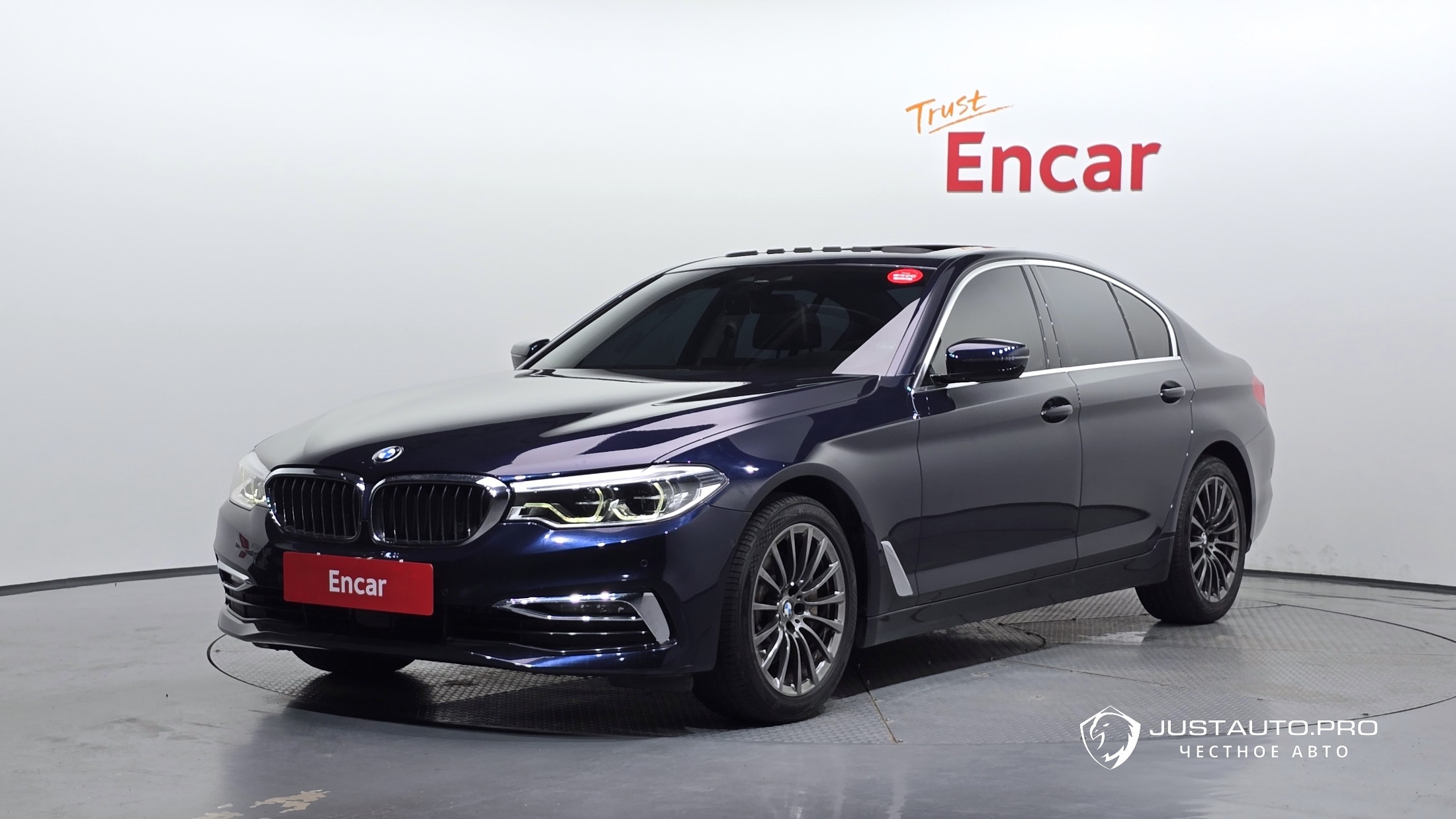Автомобиль BMW 5-Series