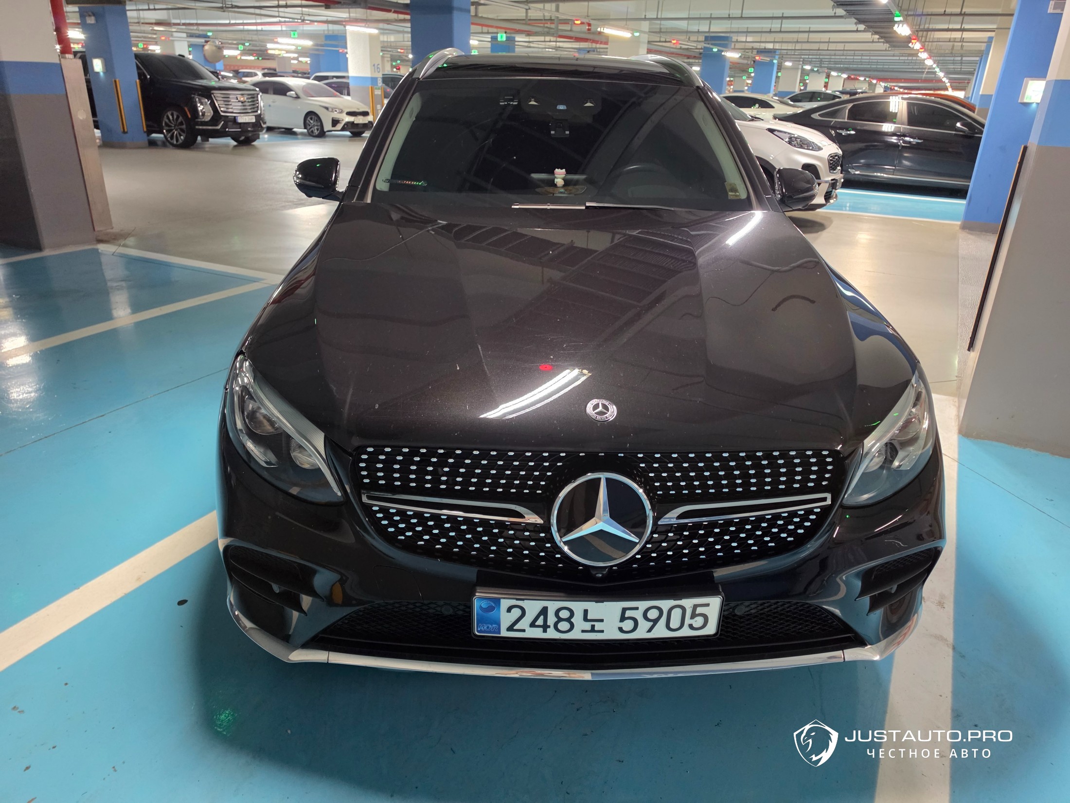 Автомобиль Mercedes-Benz GLC-Class
