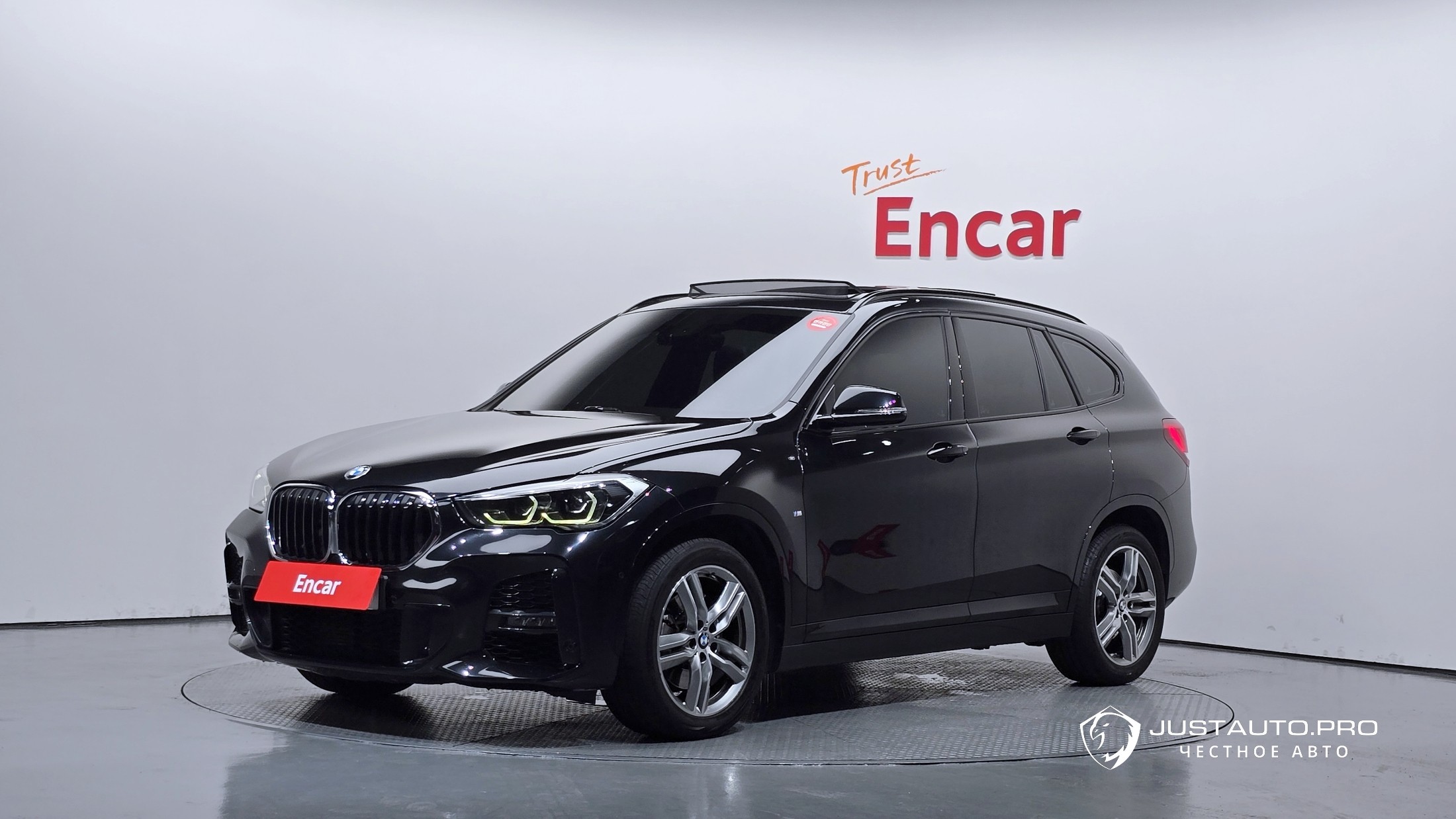 Автомобиль BMW X1