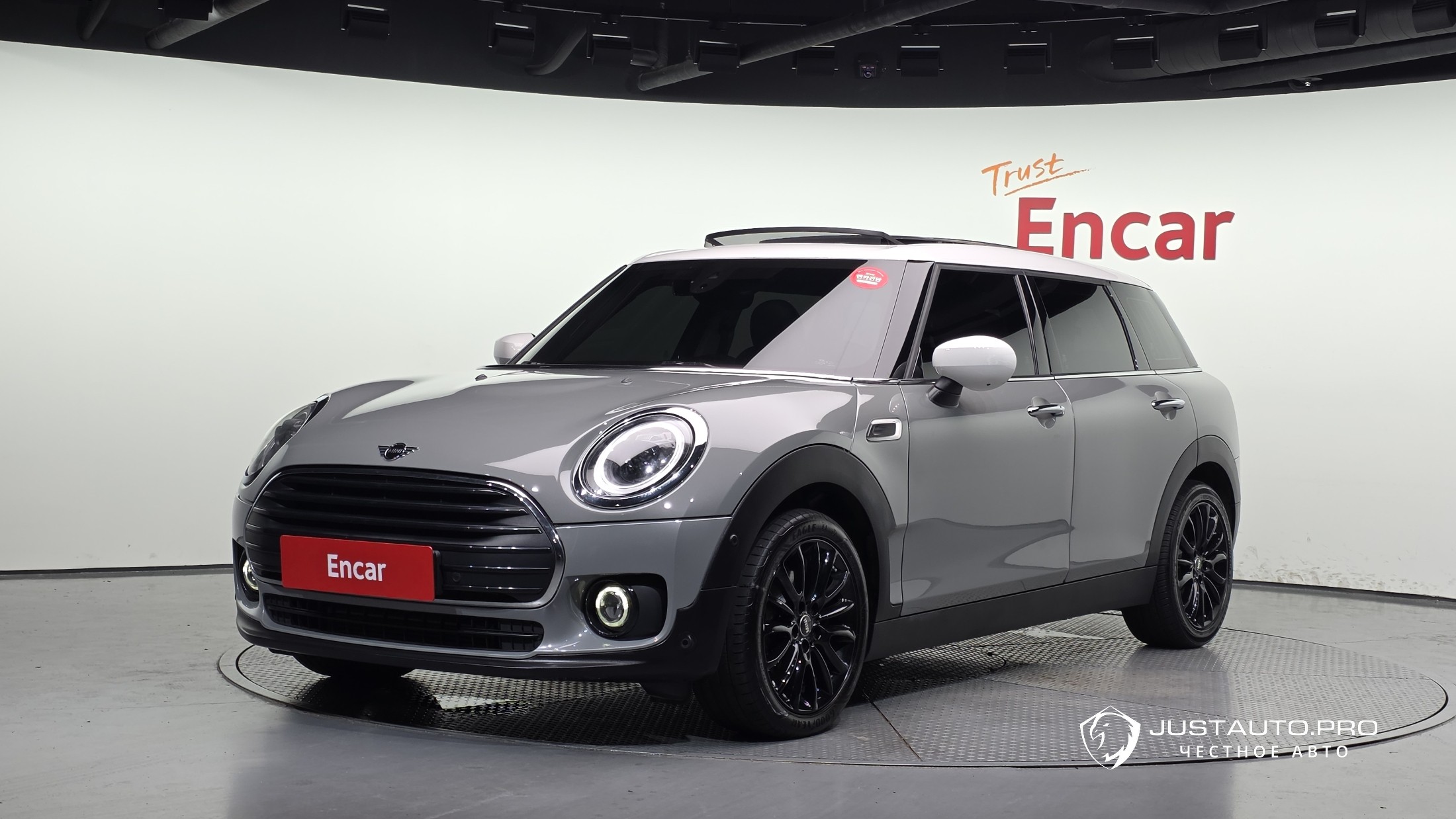 Автомобиль Mini Clubman