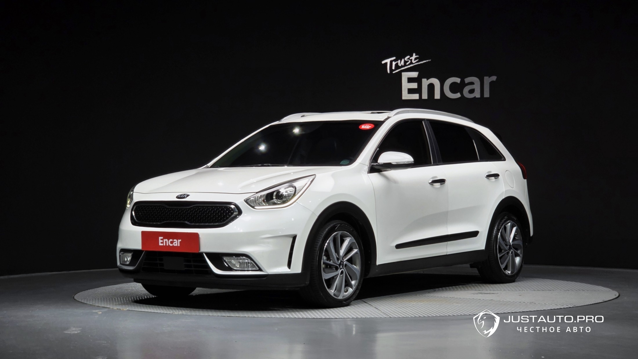 Автомобиль Kia Niro