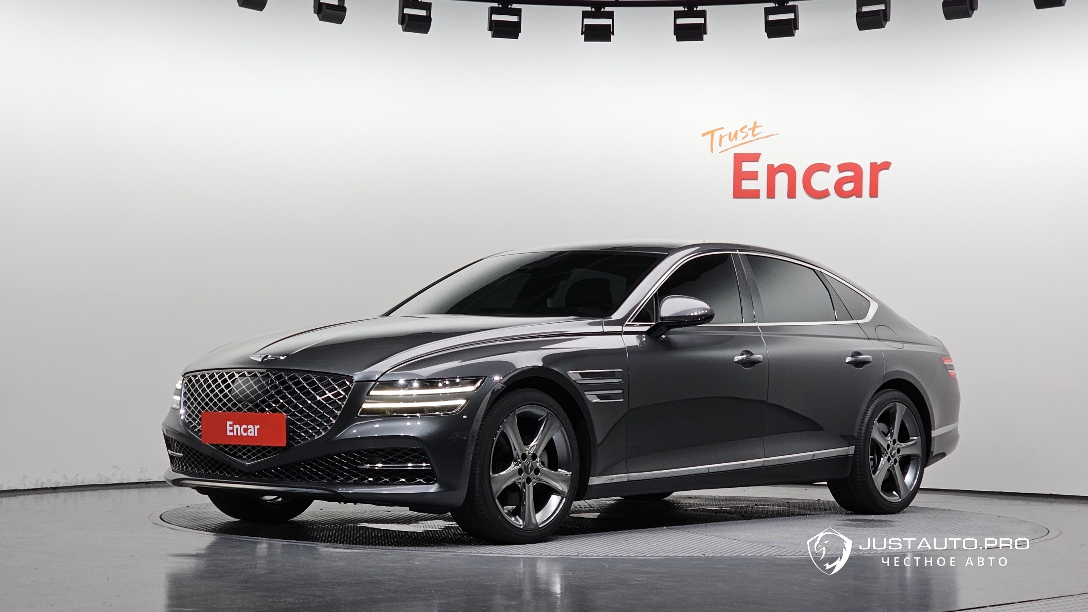 Автомобиль Genesis G80