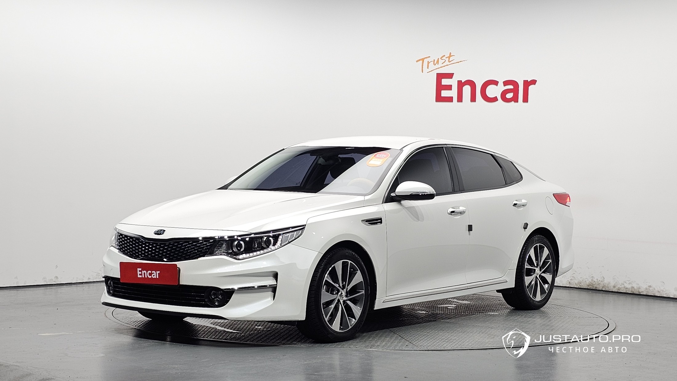 Автомобиль Kia K5