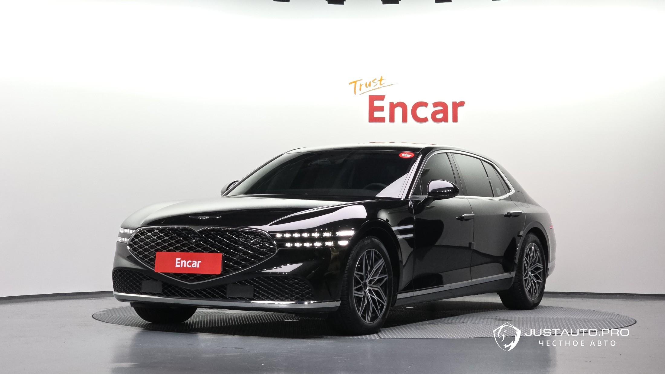 Автомобиль Genesis G90