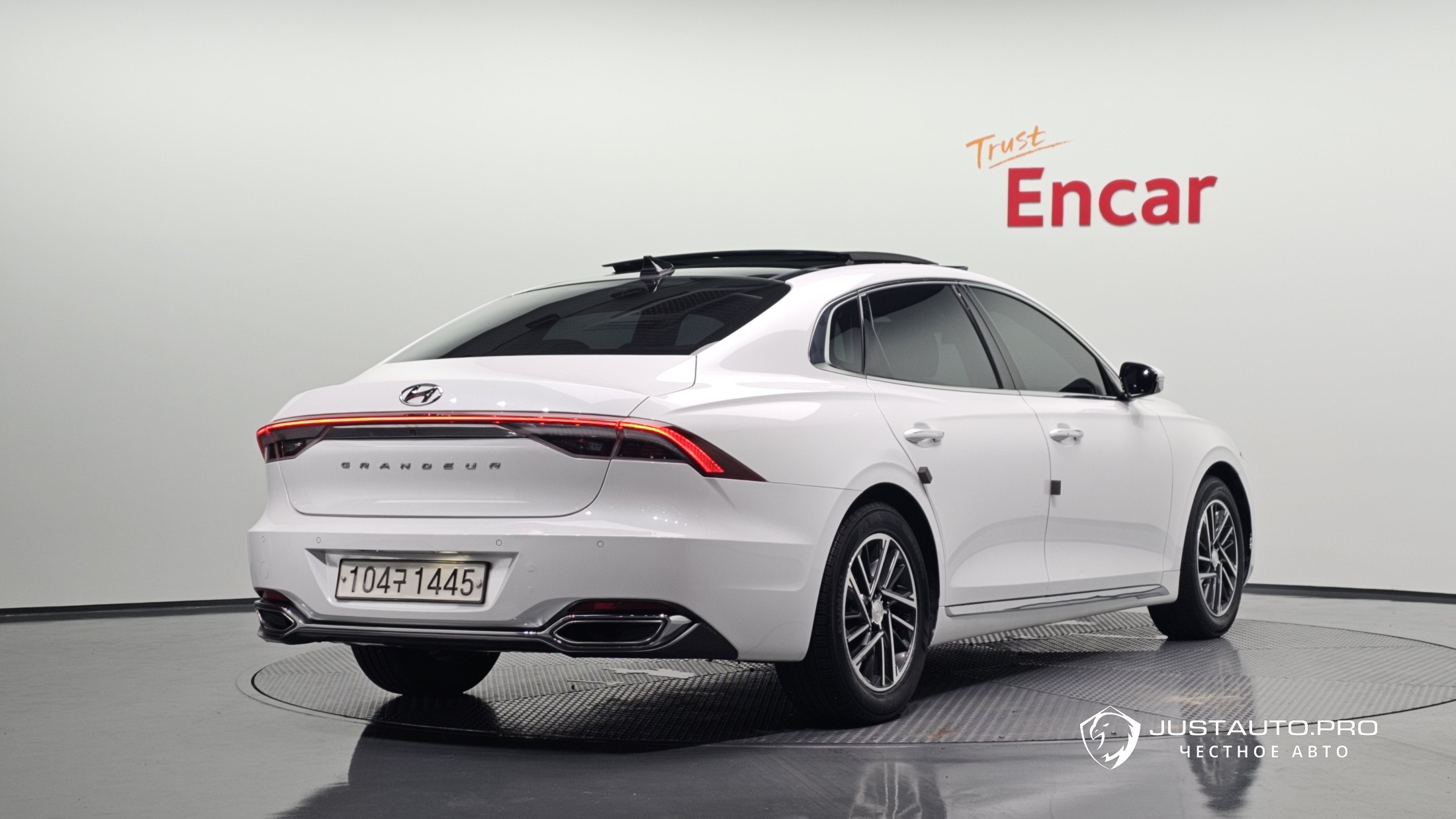 Автомобиль Hyundai Grandeur