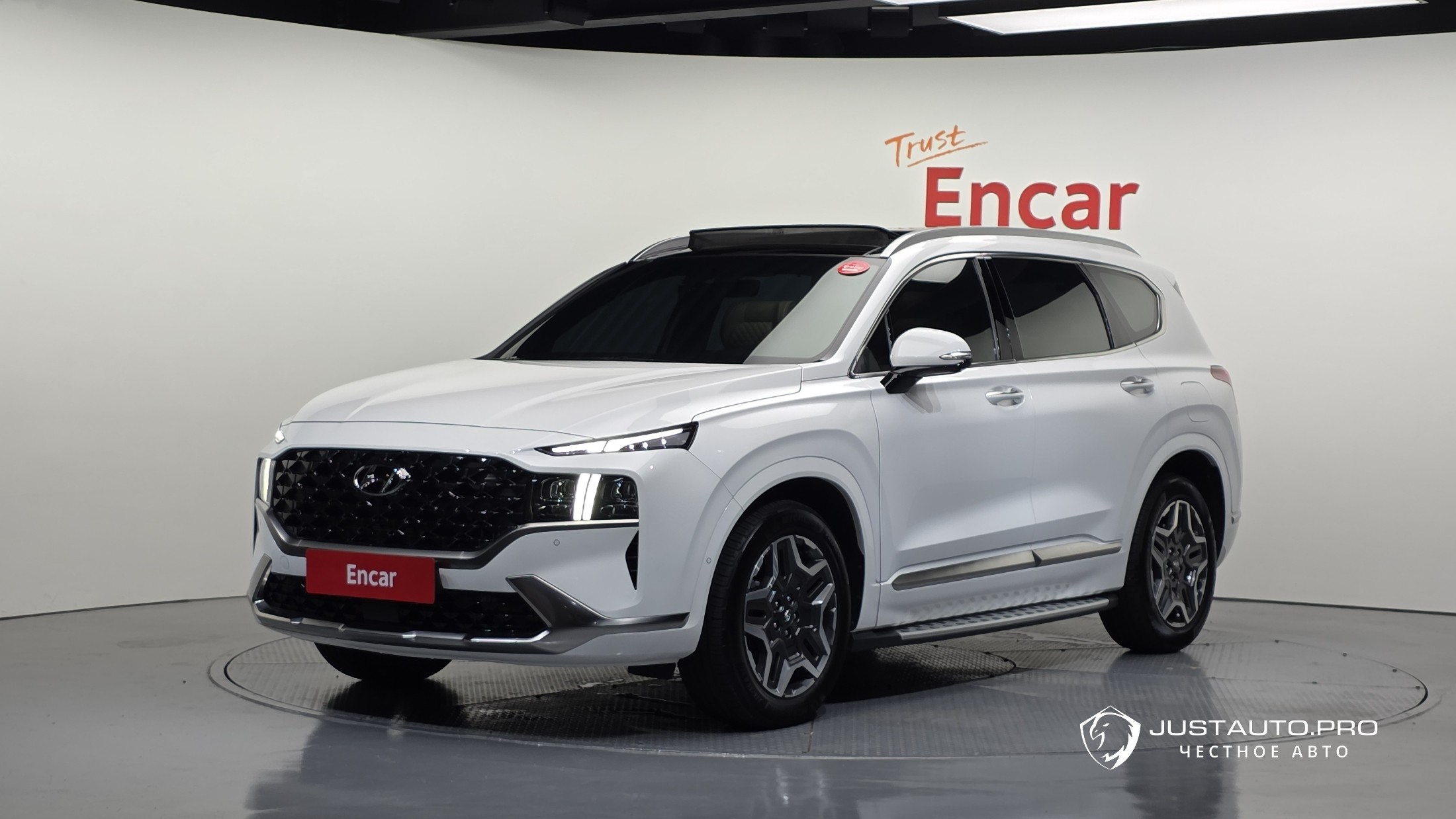 Автомобиль Hyundai Santafe