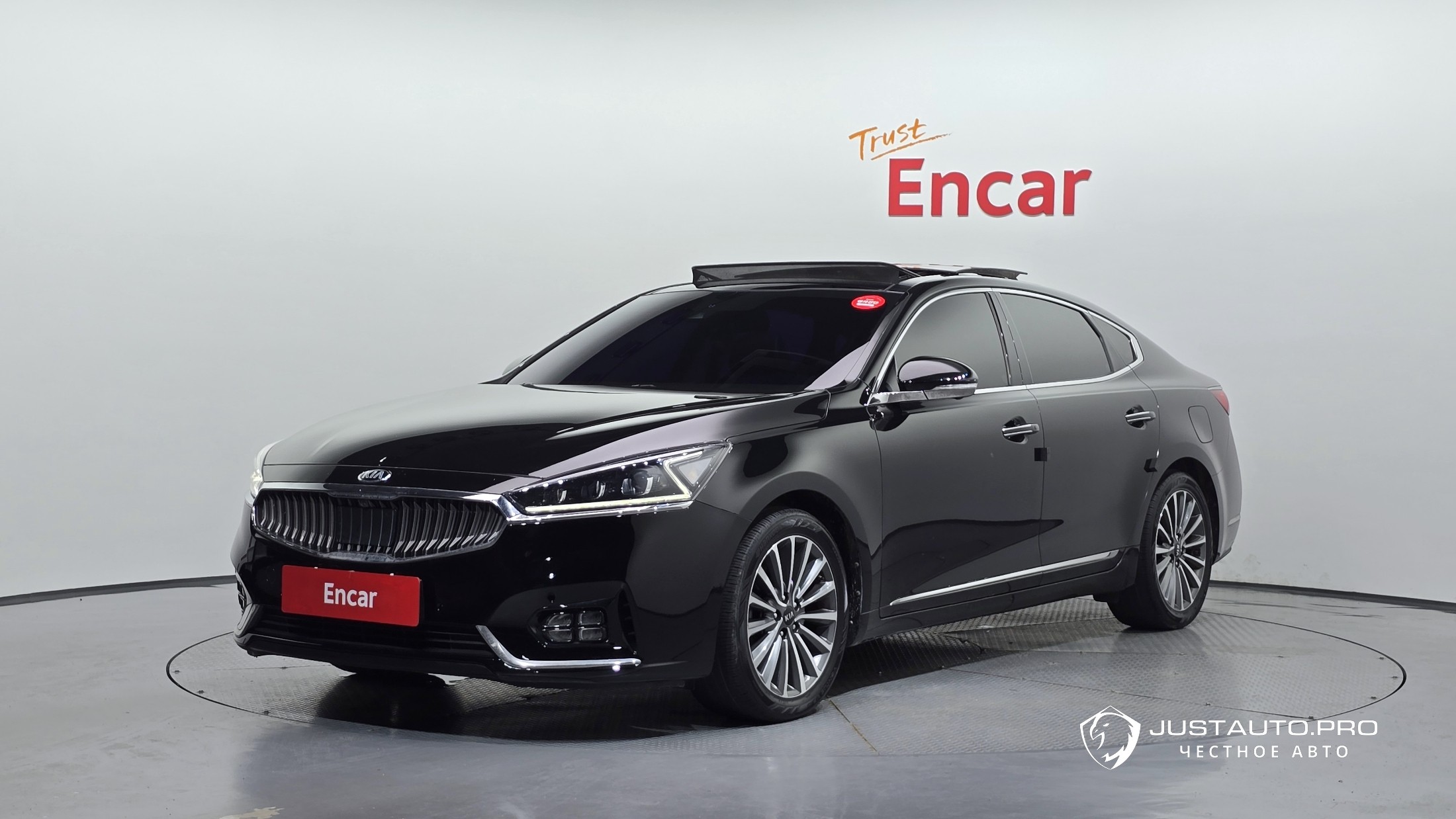 Автомобиль Kia K7