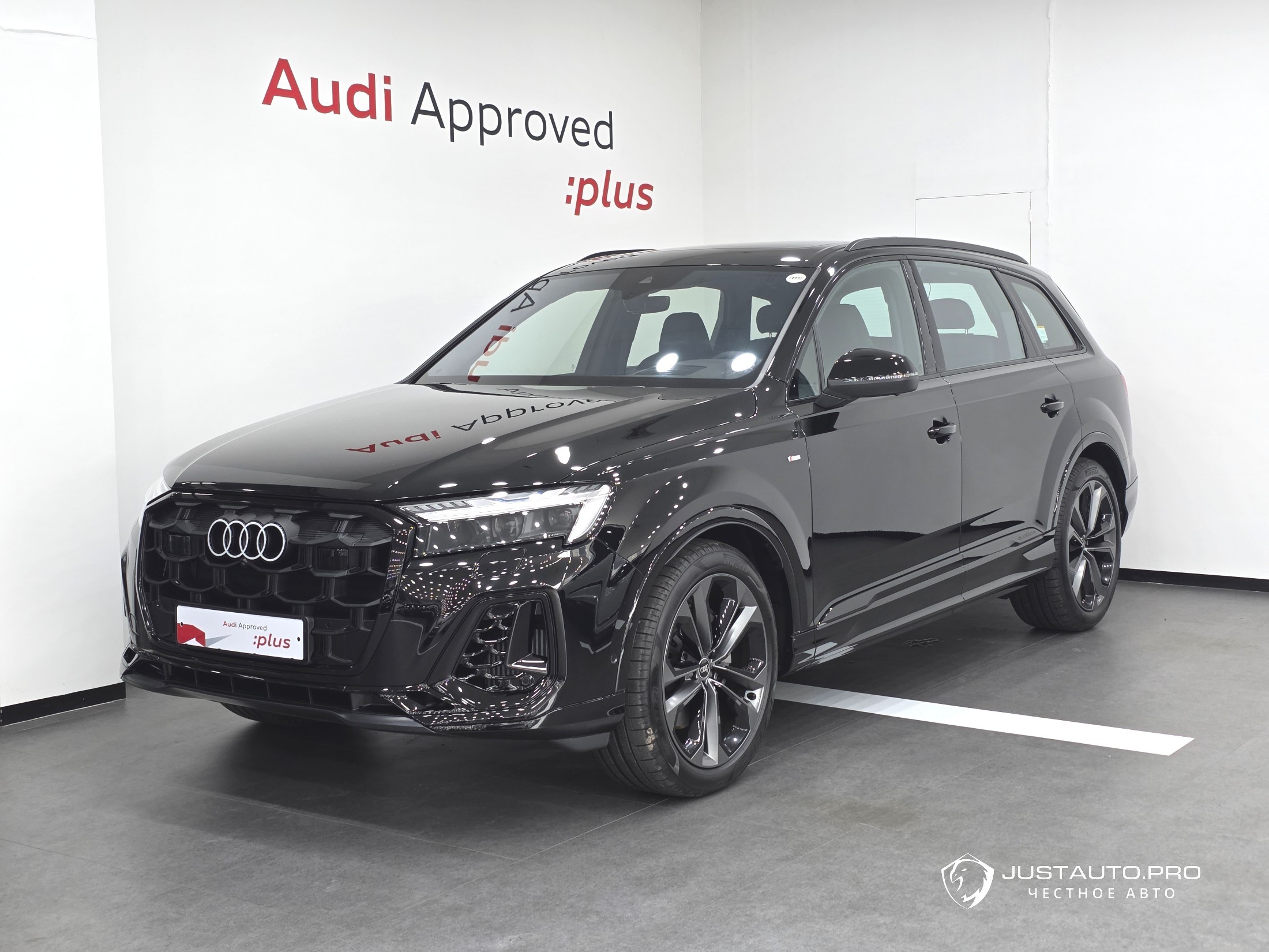 Автомобиль Audi Q7