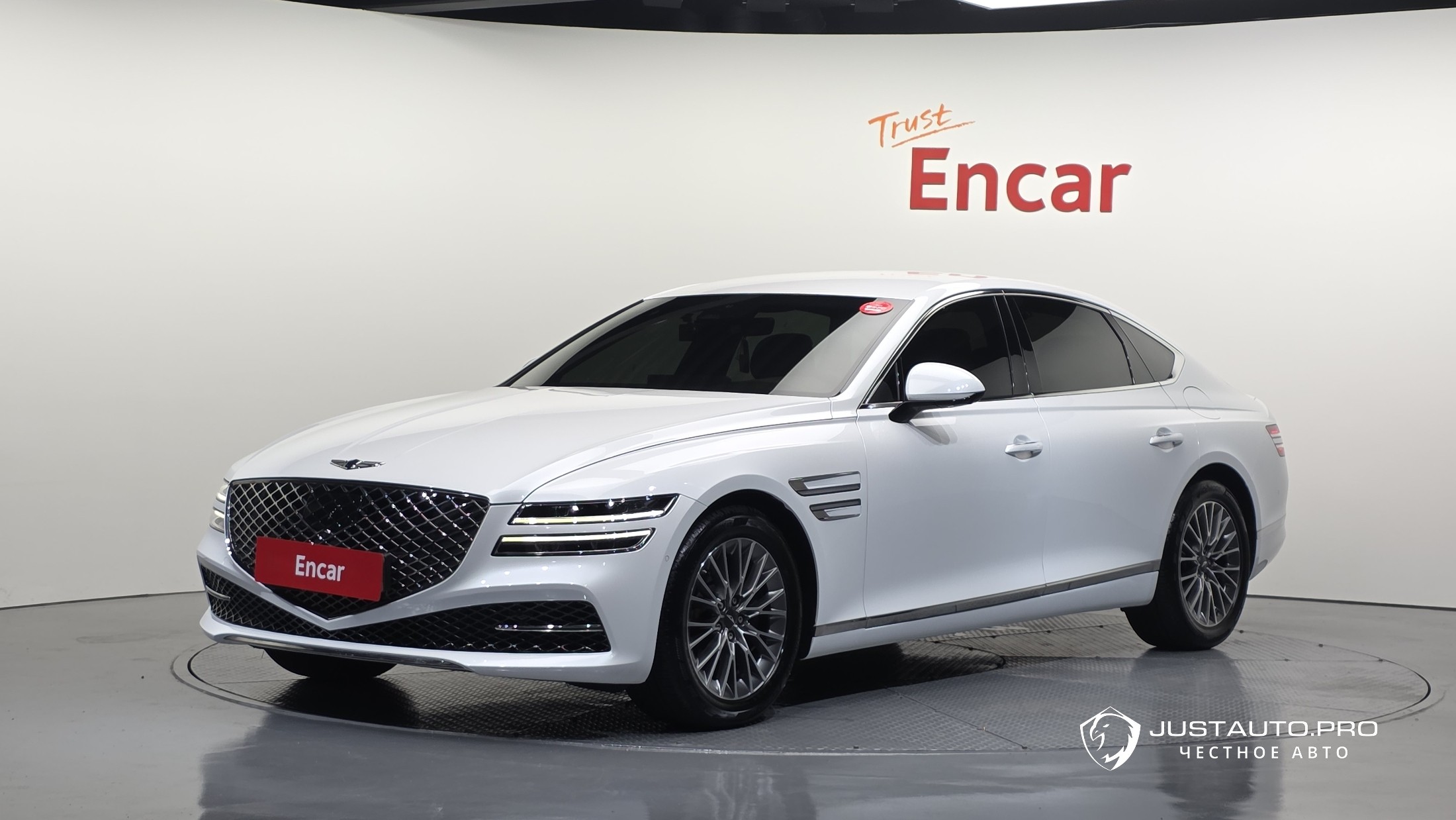 Автомобиль Genesis G80