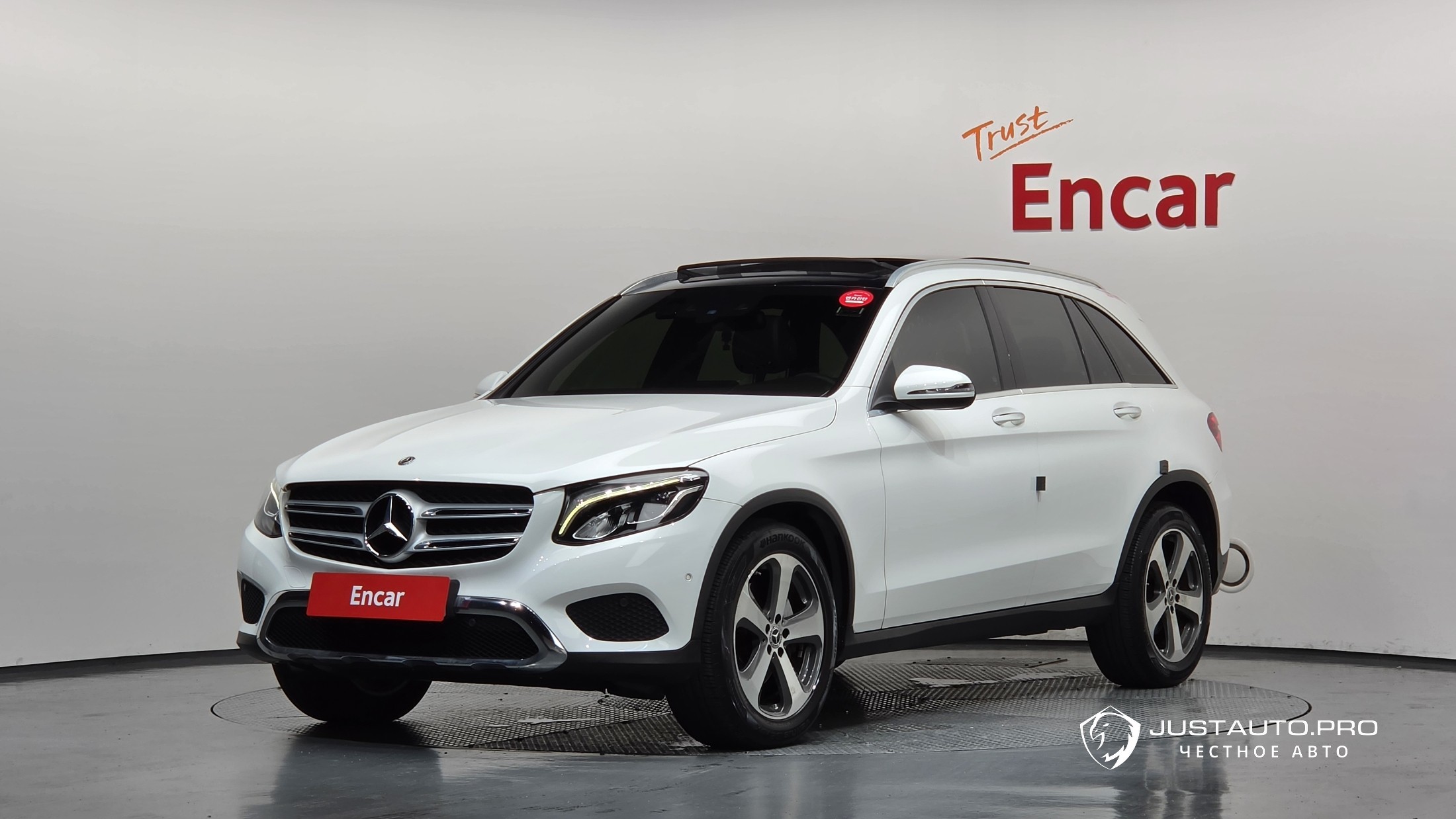 Автомобиль Mercedes-Benz GLC-Class