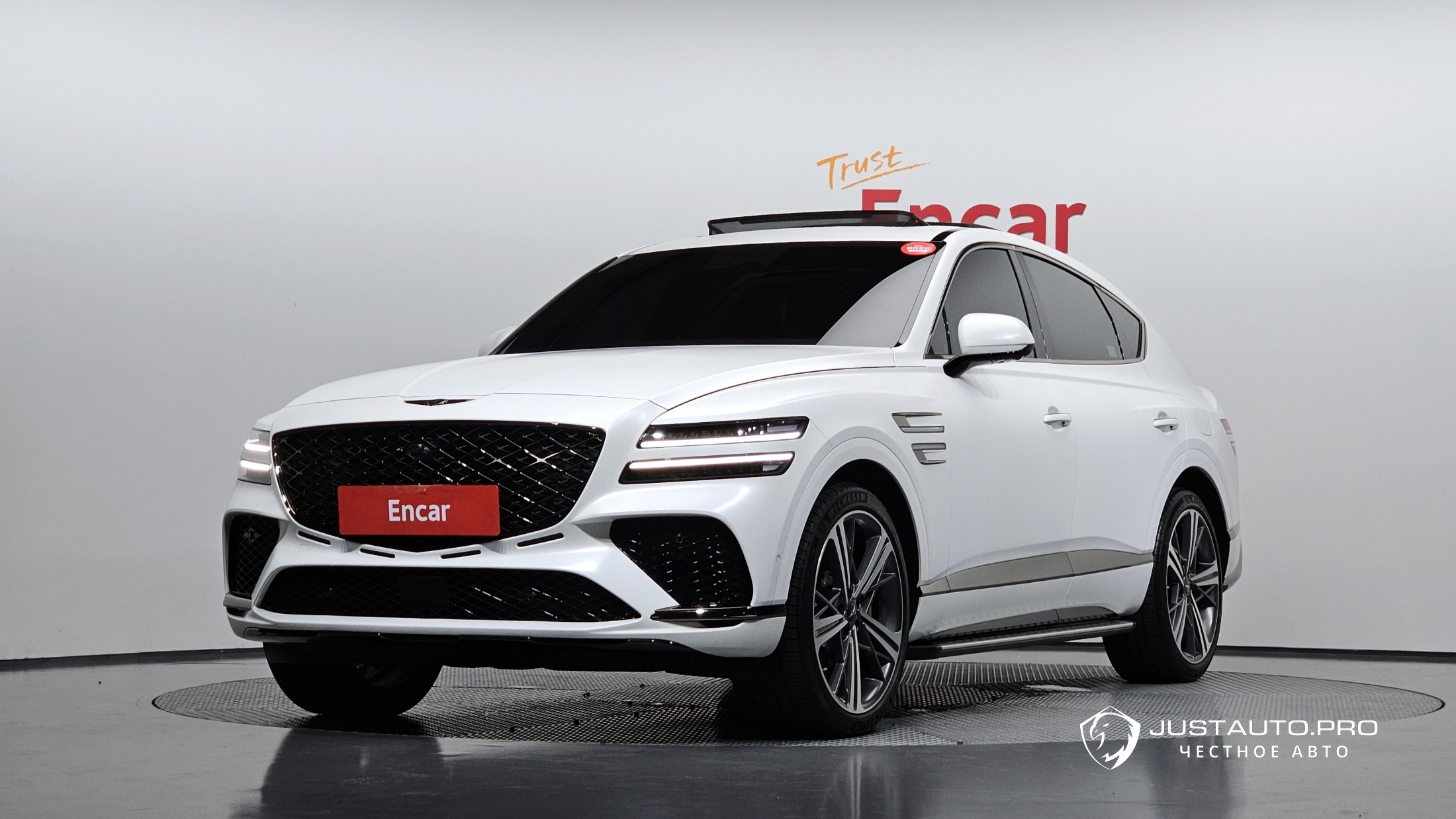 Автомобиль Genesis GV80