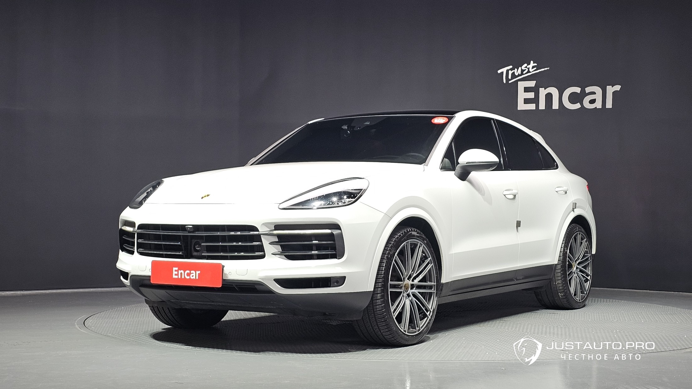 Автомобиль Porsche Cayenne