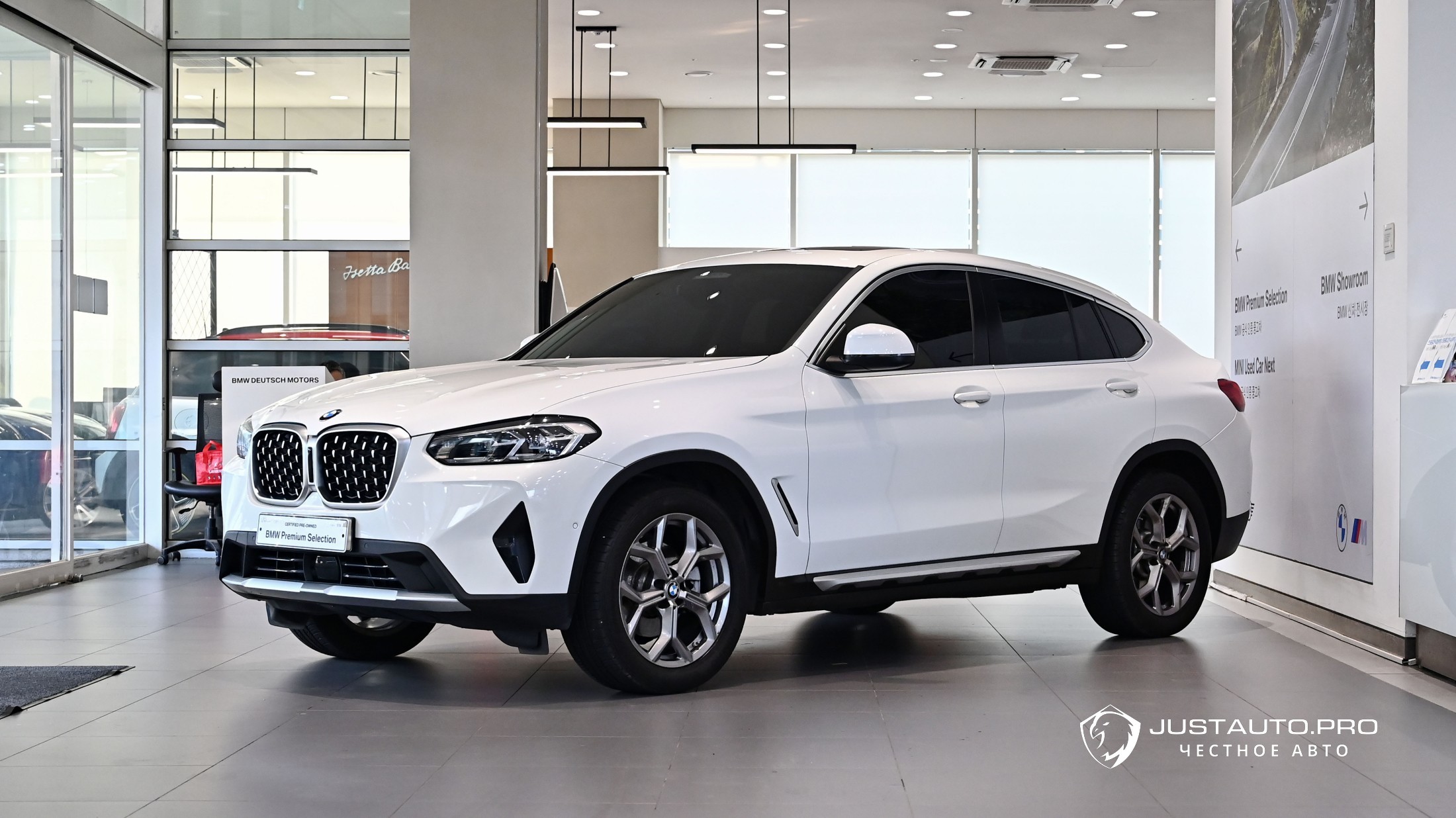 Автомобиль BMW X4