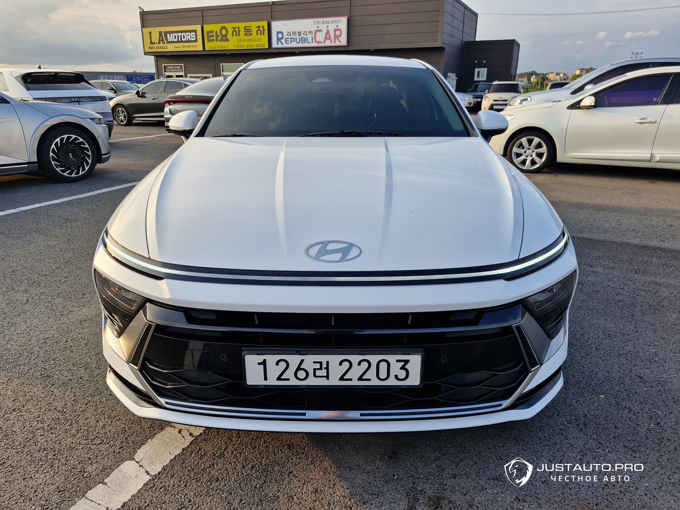 Автомобиль Hyundai Sonata