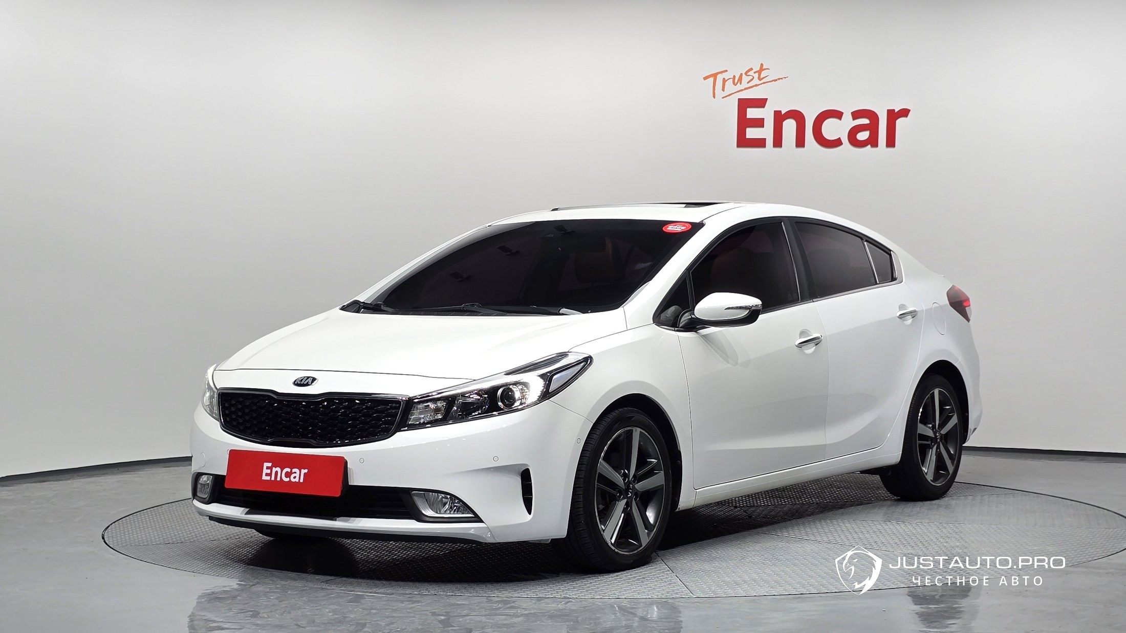 Автомобиль Kia K3