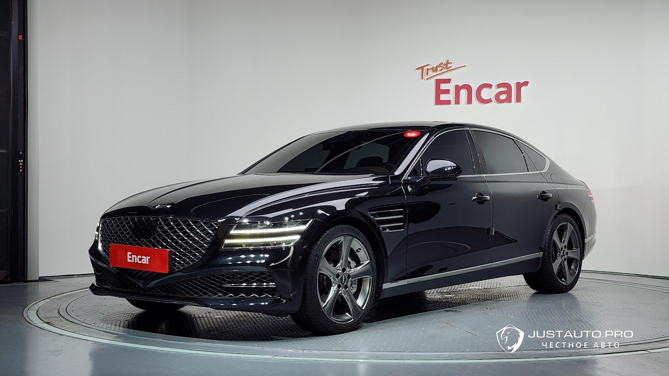 Автомобиль Genesis G80