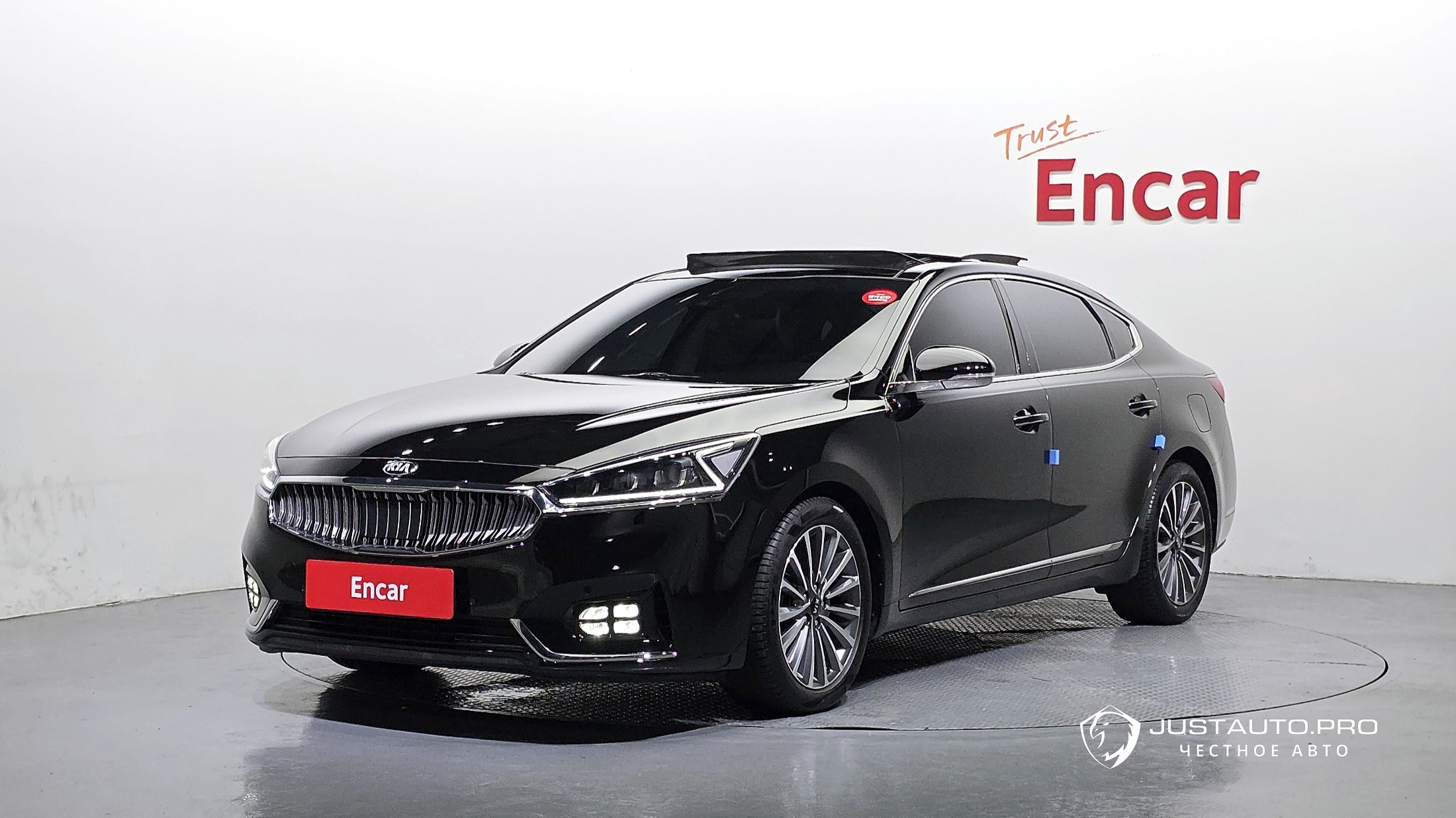 Автомобиль Kia K7